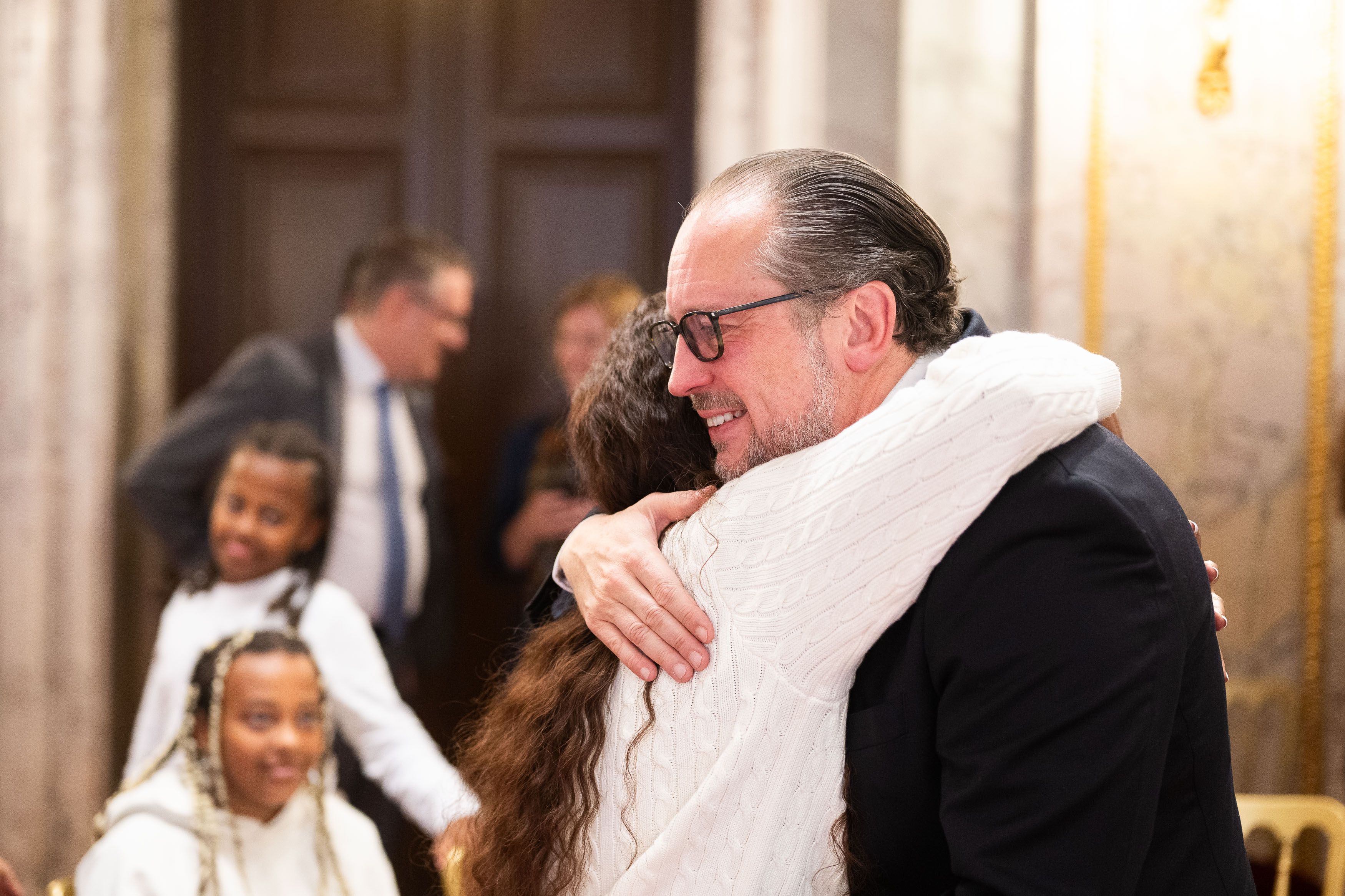 Am 14. November 2023 traf Außenminister Alexander Schallenberg Überlebende des Hamas-Terrors.