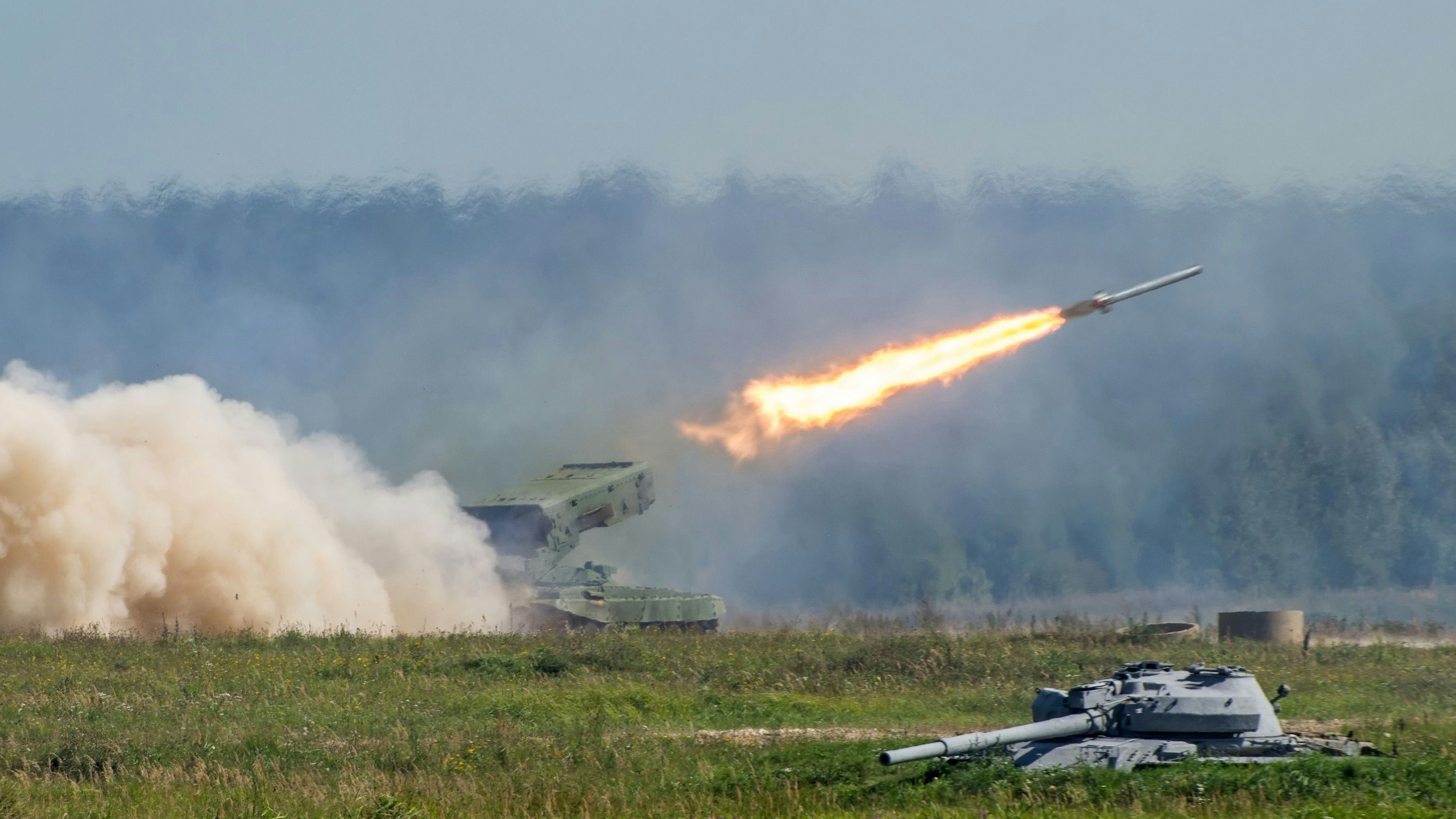Österreich schafft Langstreckenwaffen mit 200 Kilometern Reichweite an.