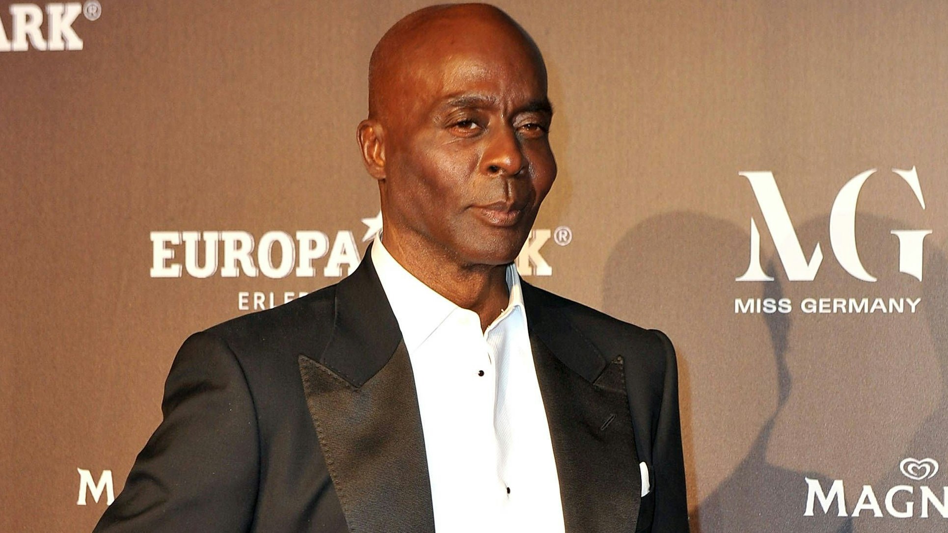 Bruce Darnell spricht offen über seine schwere Kindheit.