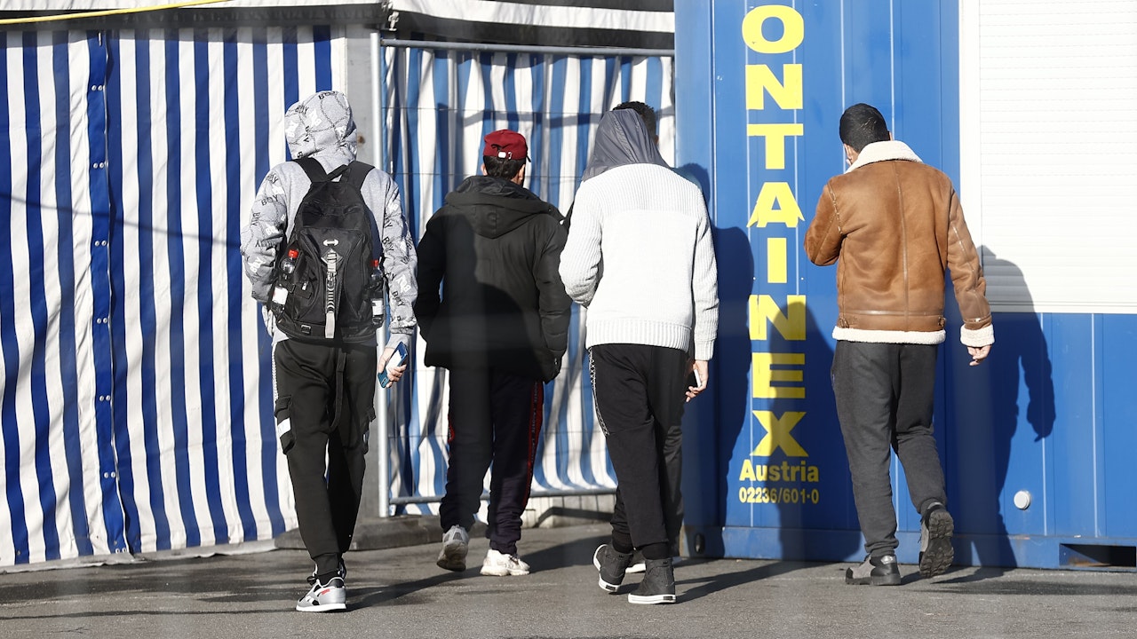 Heute.at - Asyl – so viele Flüchtlinge wurden heuer abgeschoben