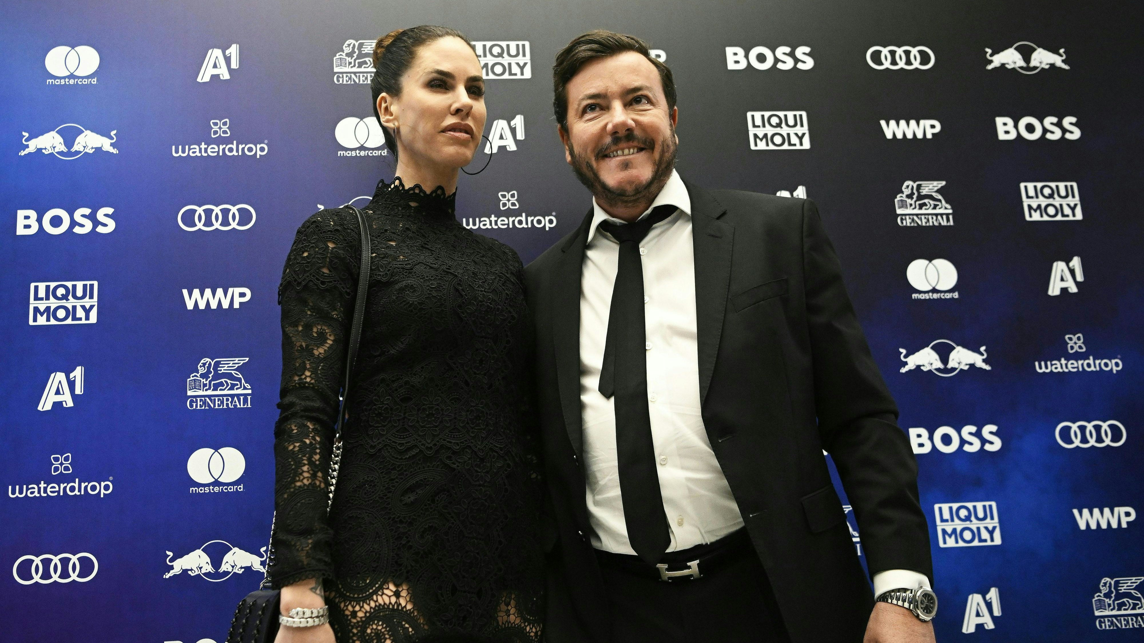 Der Unternehmer René Benko, hier mit seiner Ehefrau Natalie im Jänner 2023 bei einem Event in Kitzbühel.