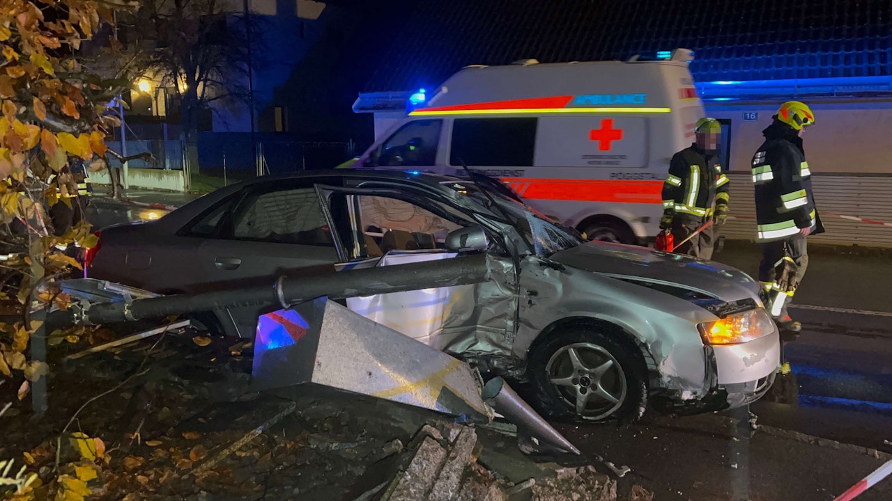 Heute.at - Pkw kracht in Stromkasten – Auch 2 Kinder verletzt