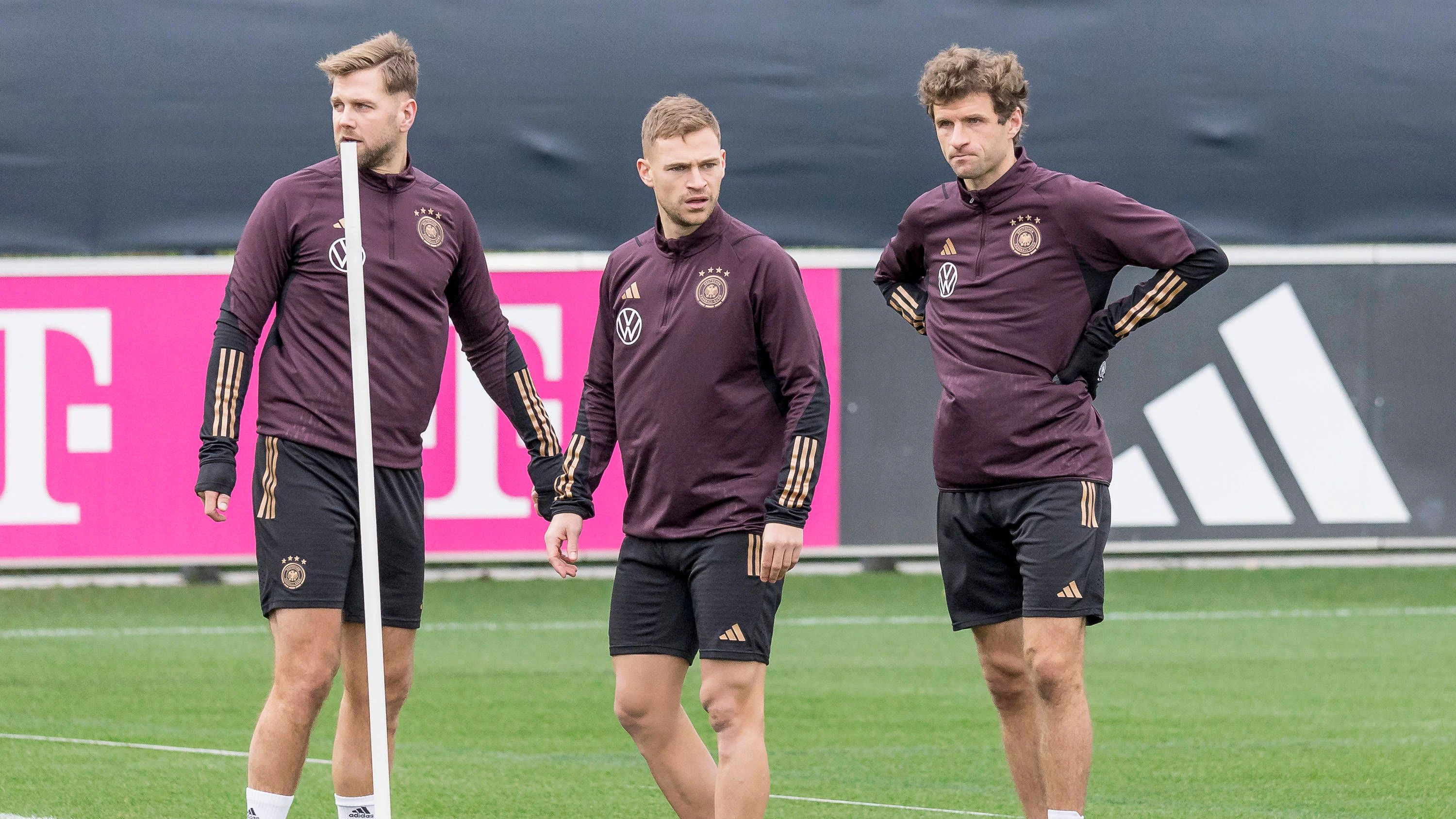 Kimmich spielt weiterhin im Mittelfeld