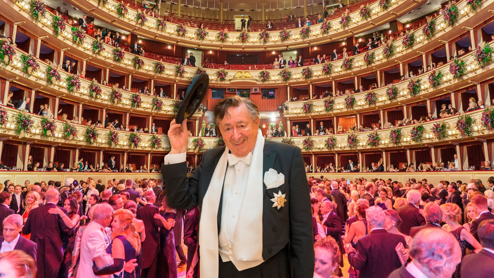 Wer Opernball-Loge will, muss 30.000 Euro mehr bezahlen