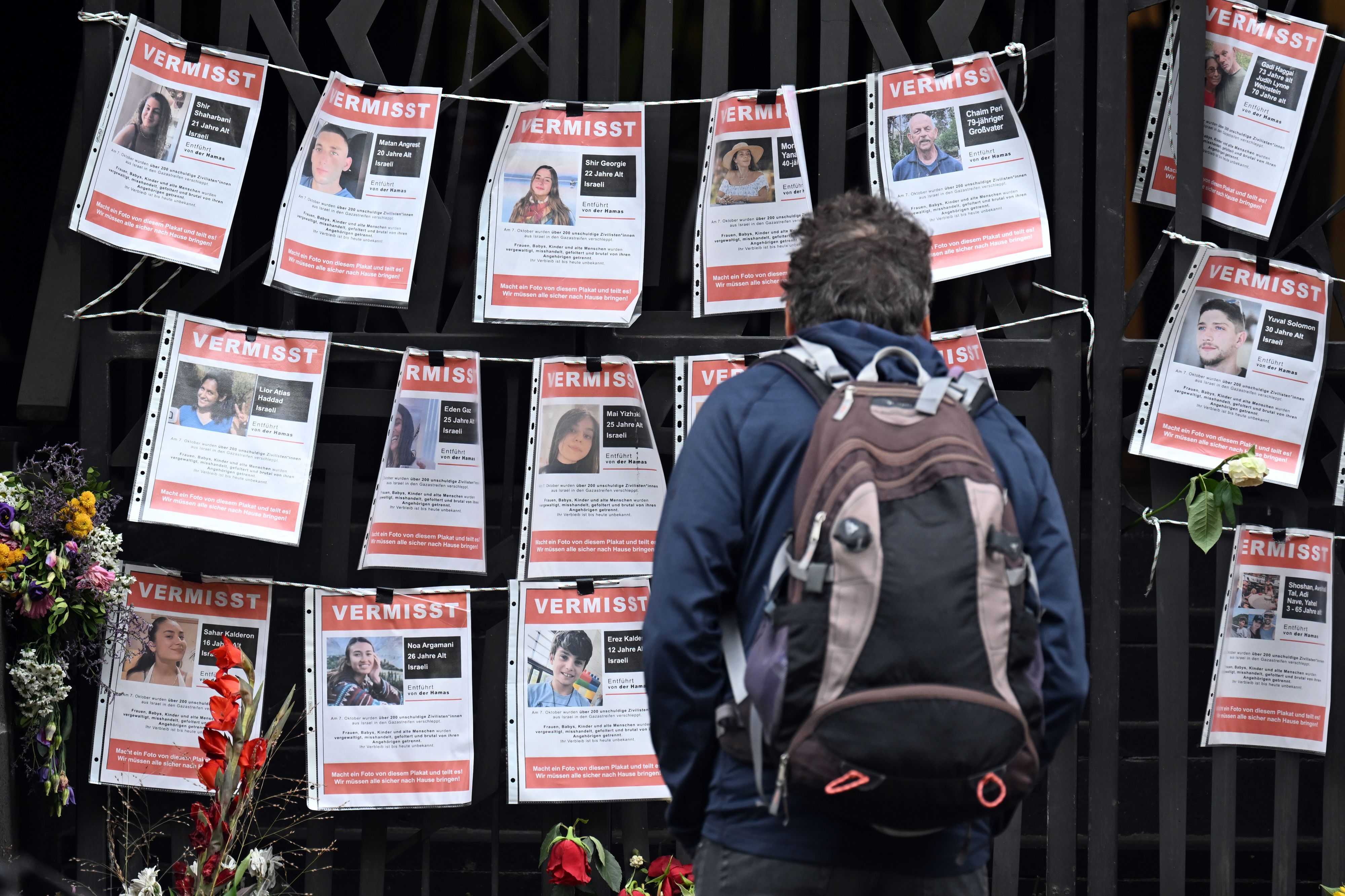 Noch immer befinden sich zahlreiche Personen in Gefangenschaft der Hamas. Netanyahu zufolge sind darunter 32 Kinder.