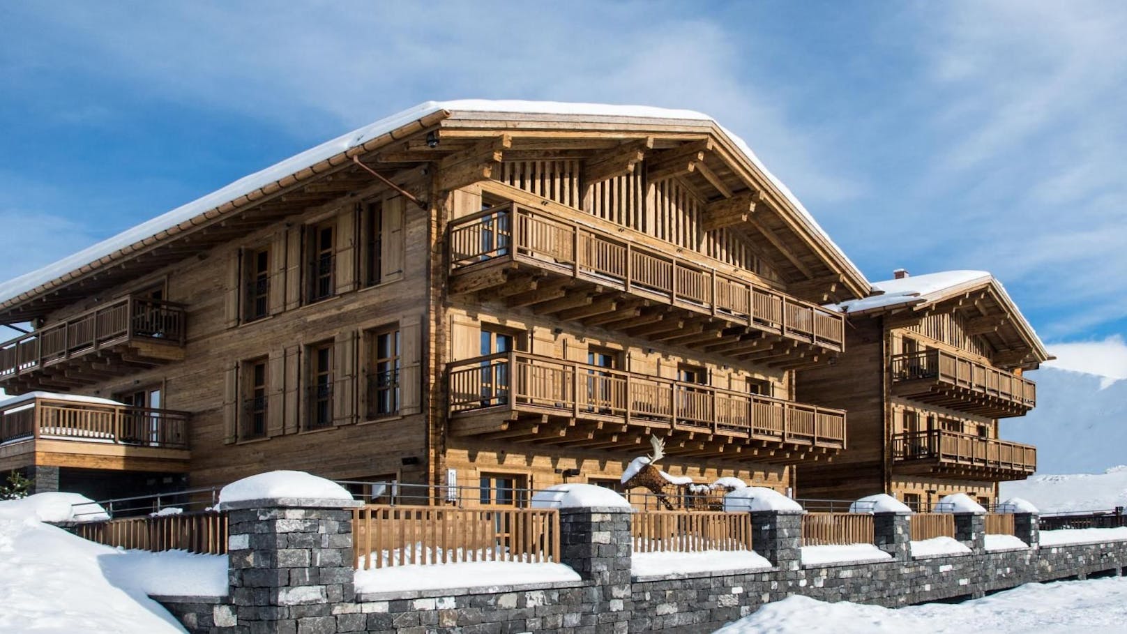 Das Luxus-Feriendomizil am Arlberg errichtete Benko für 38 Mio. Euro.