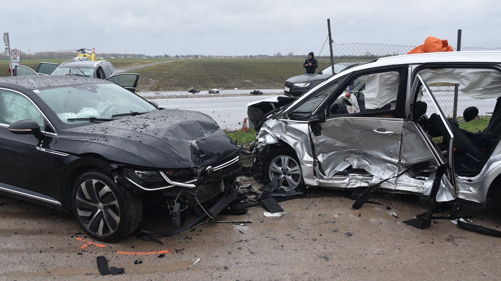 Lenker starb bei Crash mit drei Autos