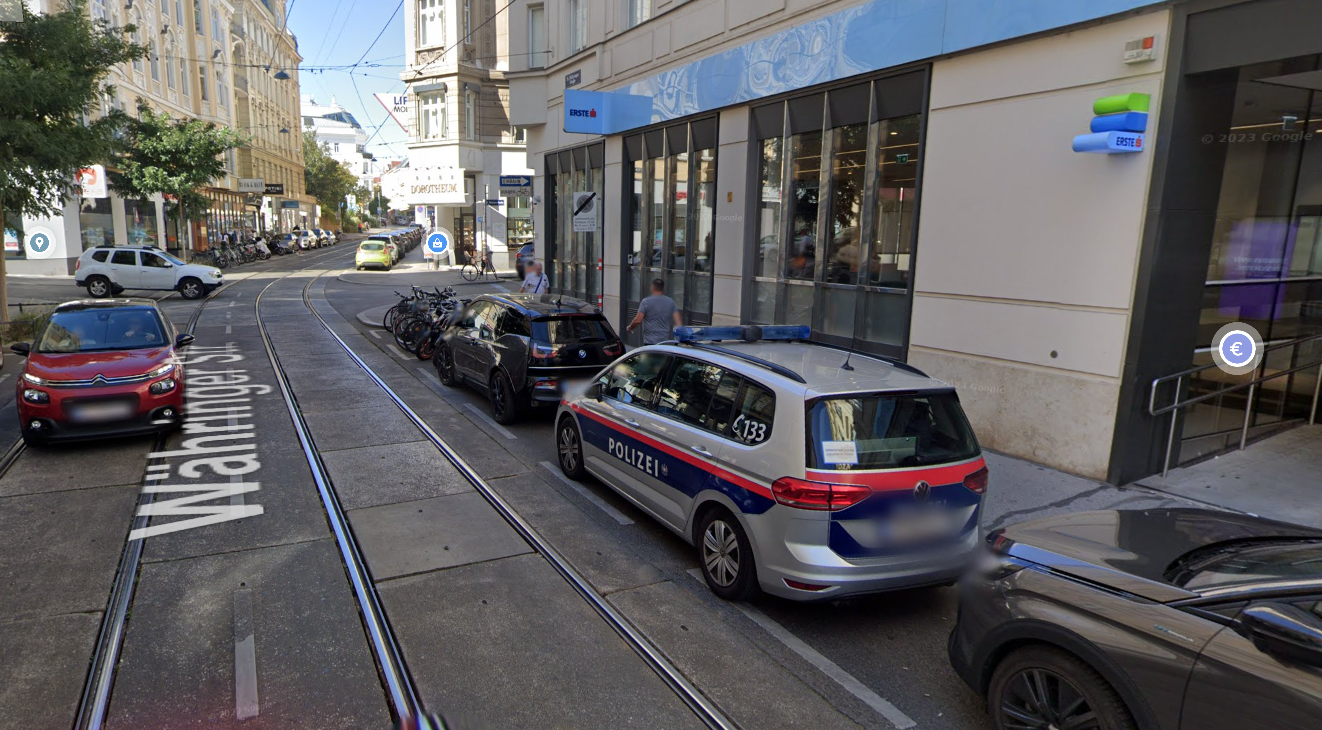 Ein Mann versuchte ein kleines Mädchen zu entführen.