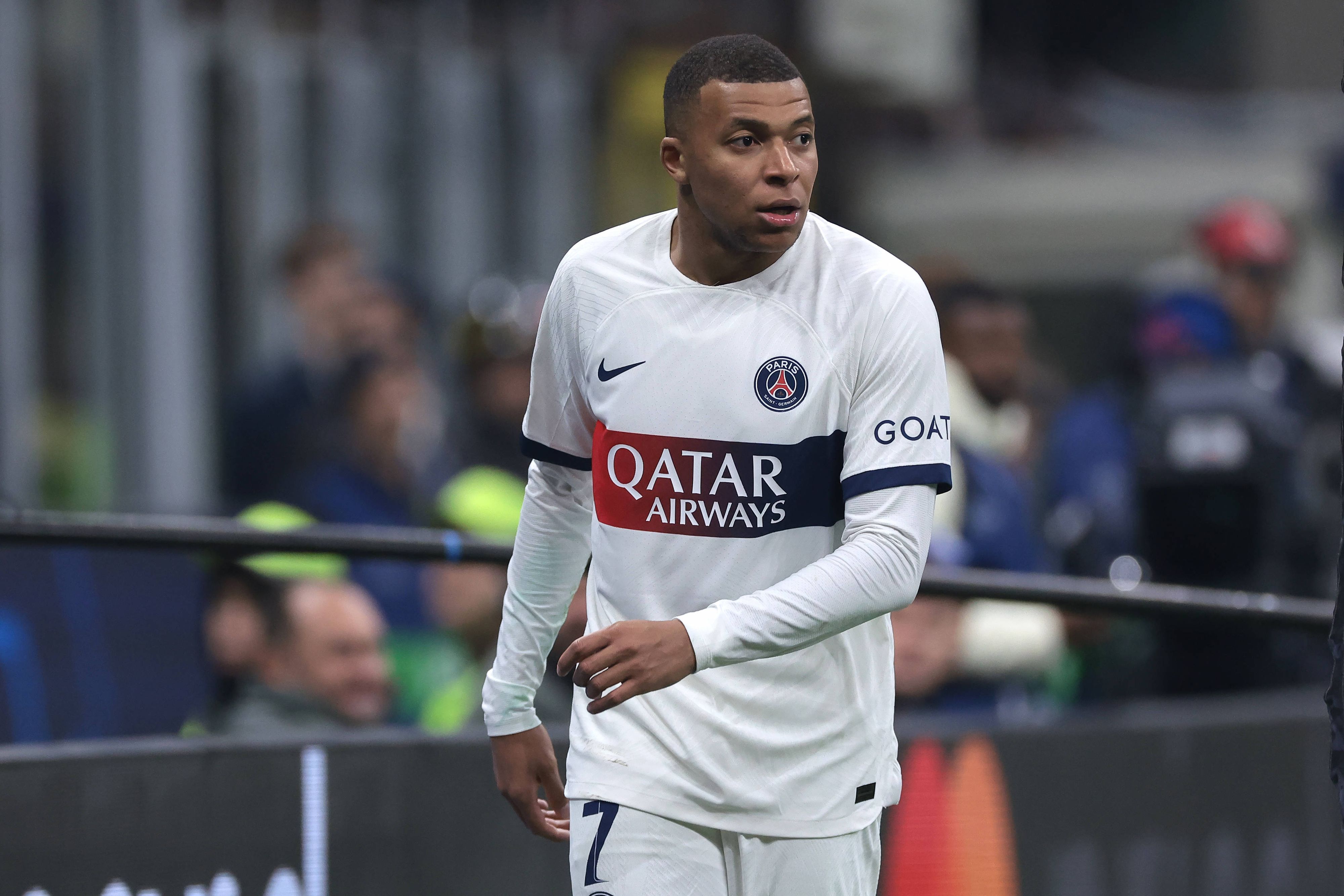 Kylian Mbappe hat mit Paris St.-Germain ein Abkommen geschlossen, um begnadigt zu werden. 