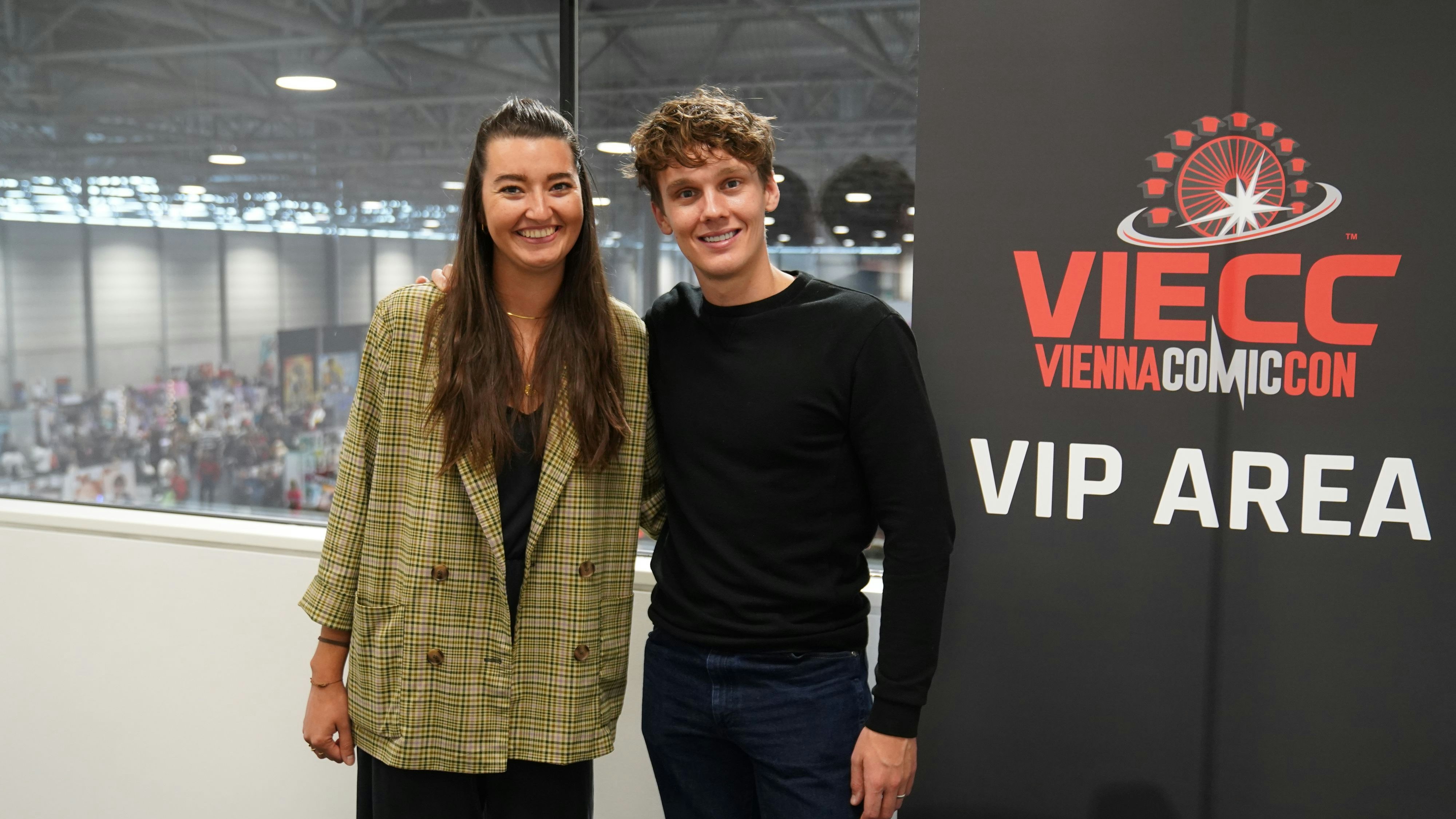 "Heute"-RedakteurinMmagdalena mit Hunter Doohan