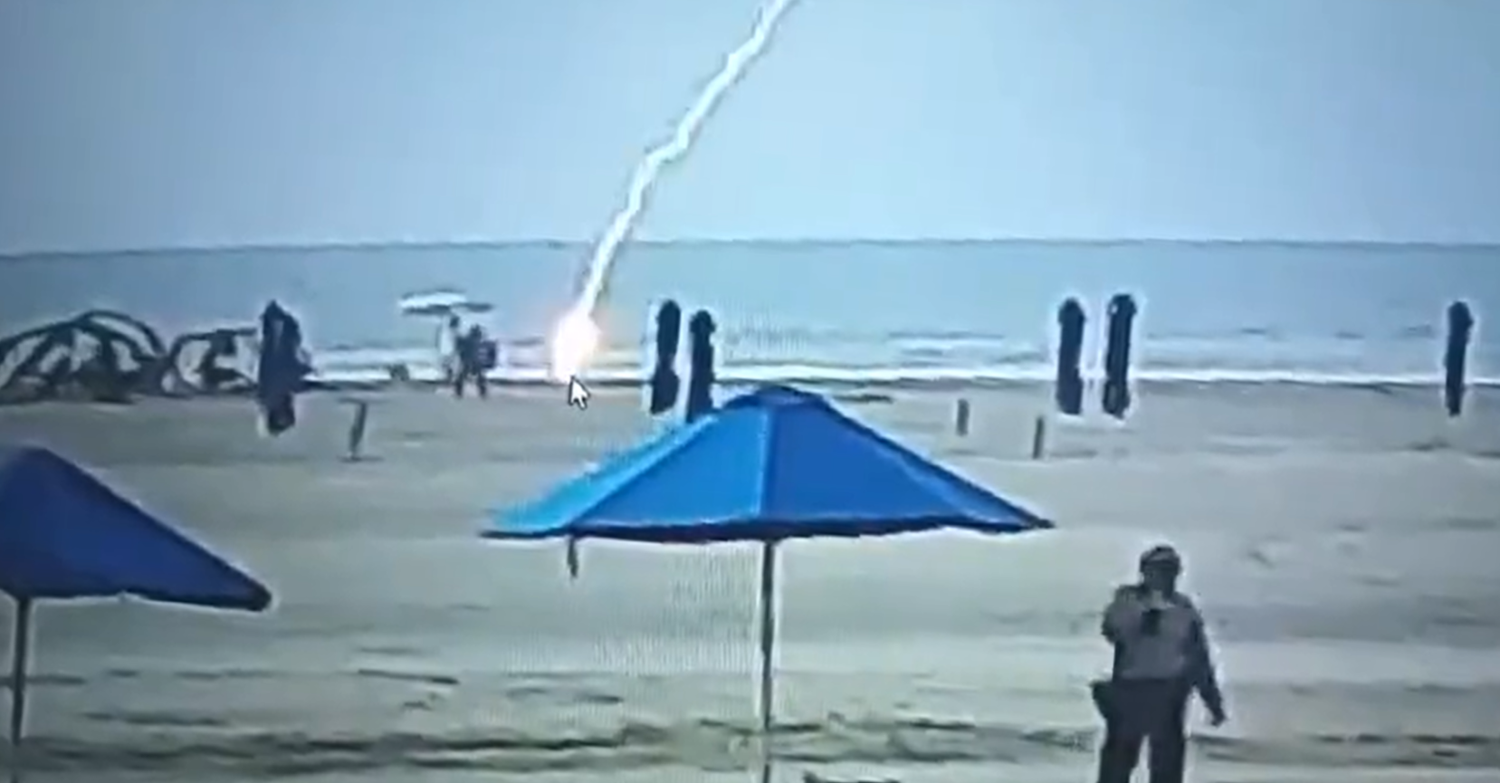 Eine Überwachungskamera filmte den schrecklichen Vorfall. 