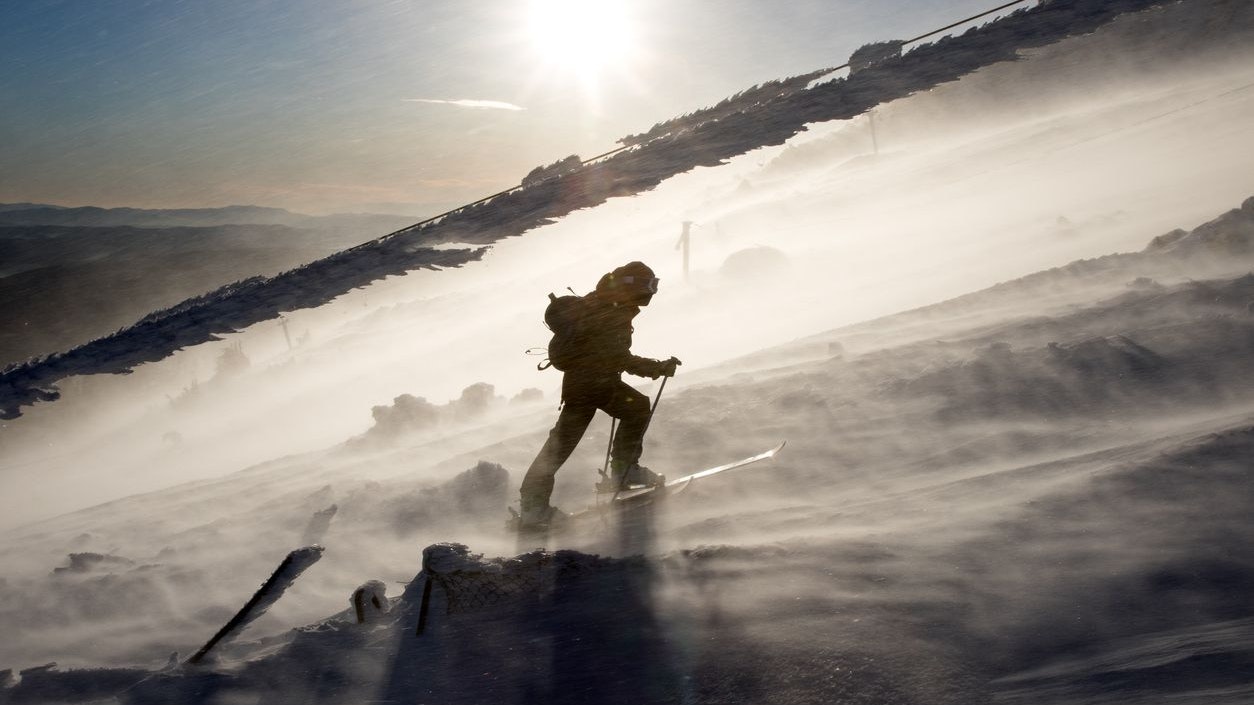 Auch das Mittelgebirge Österreichs erstrahlt mittlerweile weiß. (Symbolbild)