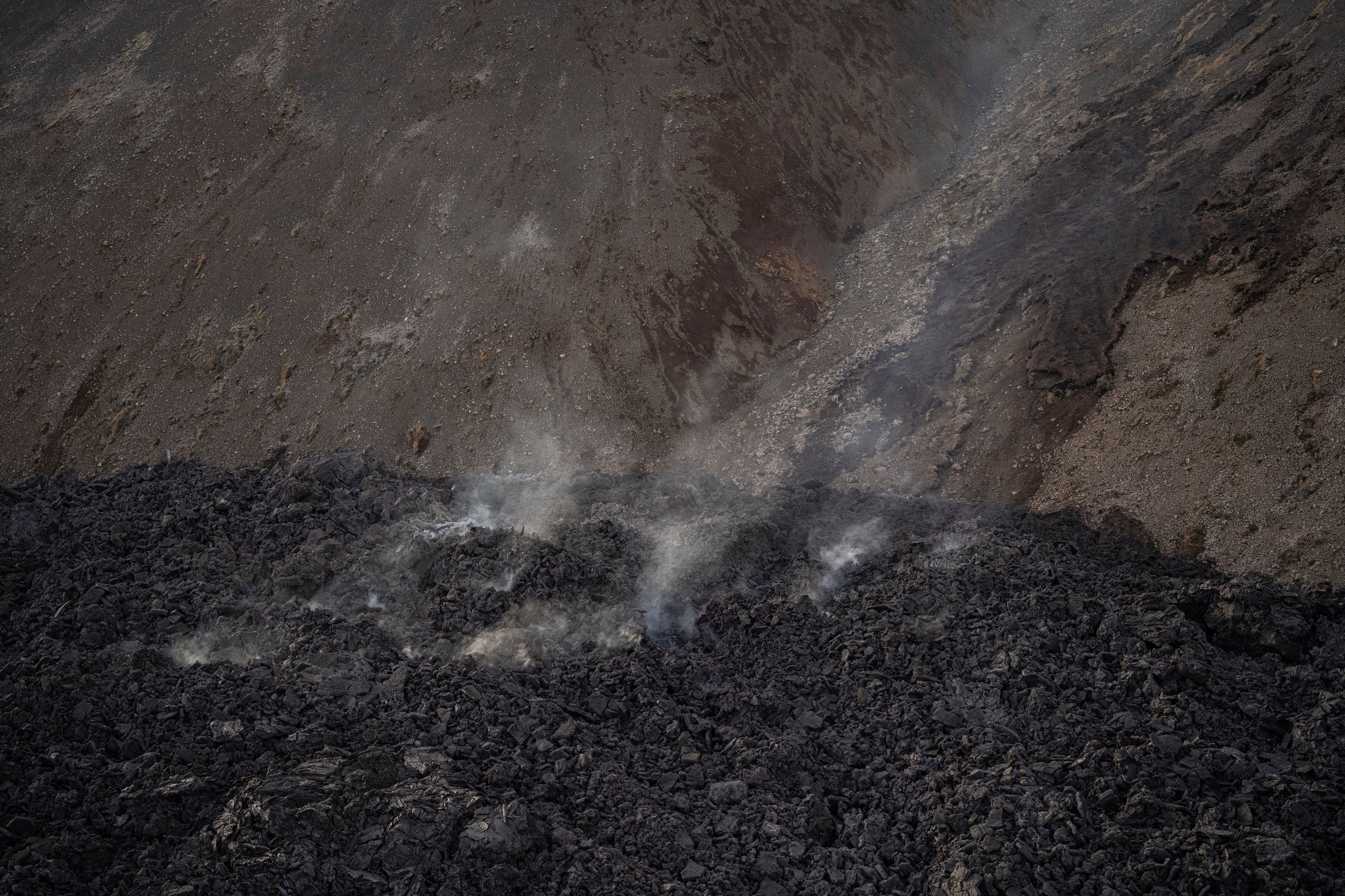 Der Vulkan Fargradalsfjallin in der Nähe von Grindavik ist immer mal wieder aktiv.