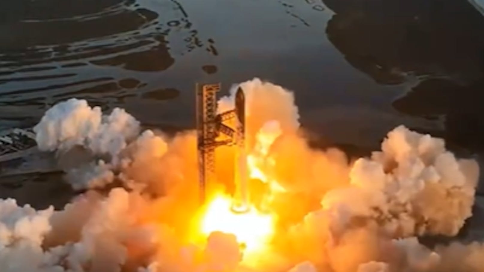 "Starship"-Rakete von Elon explodiert nach dem Start