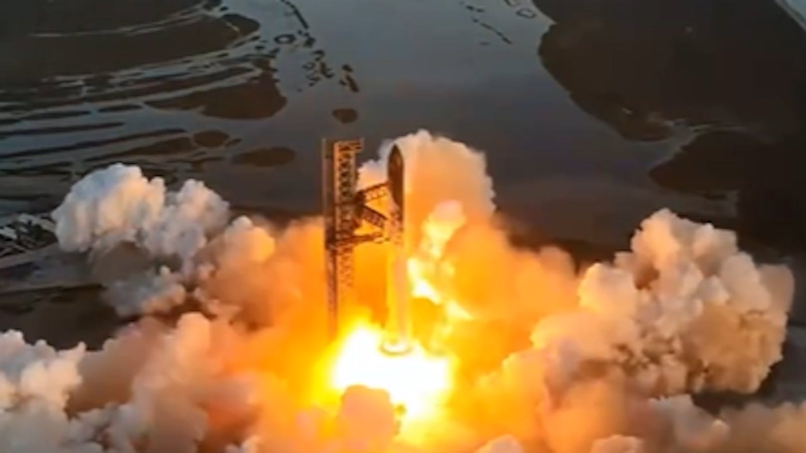 "Starship"-Rakete von Elon explodiert nach dem Start
