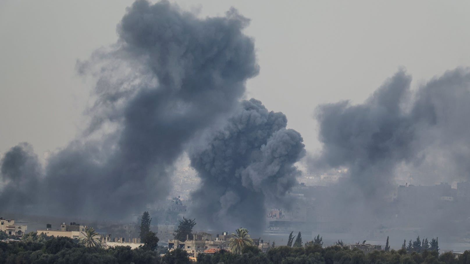 Die Gefechte im Gazastreifen dauern an – doch schon bald könnte es eine Feuerpause geben. (Stand 19.11.2023).