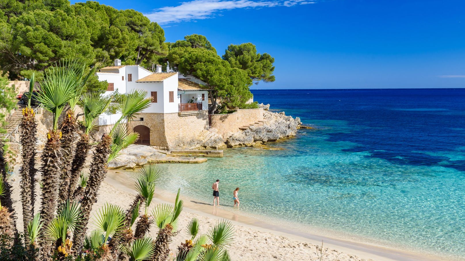 Zu den günstigen Destinationen zählt auch noch <strong>Mallorca</strong> mit 2.700 Euro.