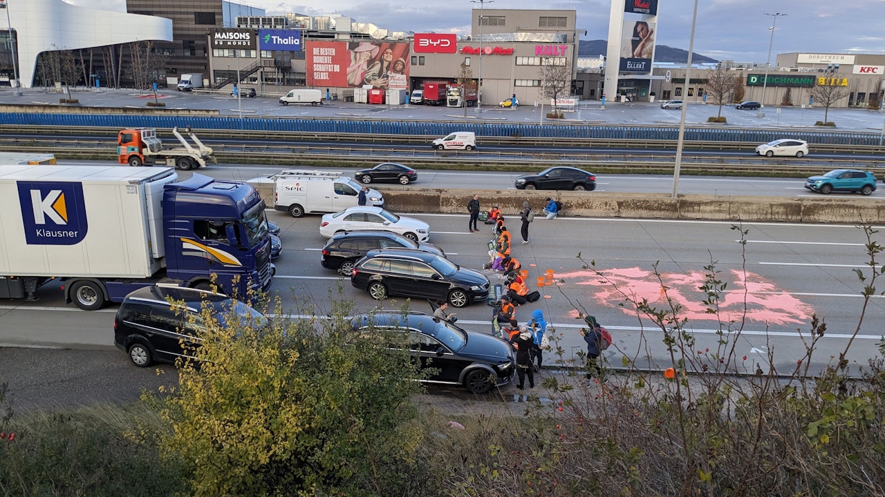 Heute.at - Klimakleber – sie werden nach Mafia-Paragraf verfolgt