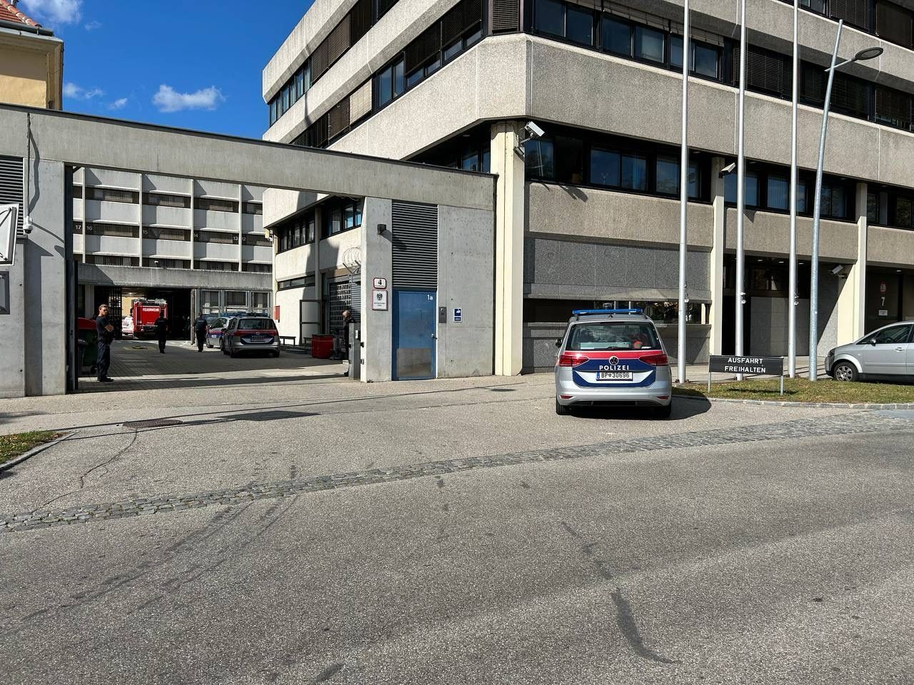 In der Justizanstalt Stein rumort es innerhalb der Belegschaft, auch der NÖAAB übt Kritik an der Personal- und Sicherheitssituation.