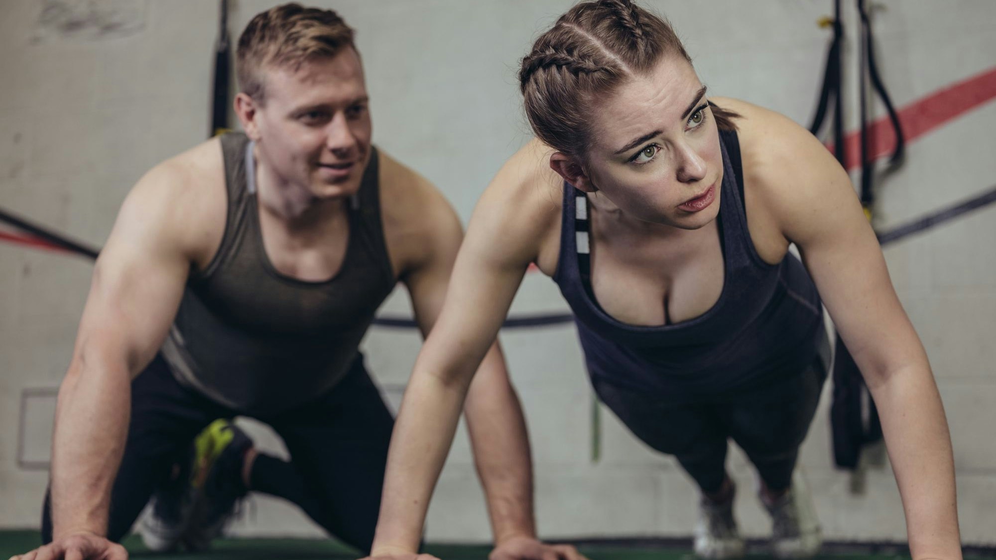 72 heimische Sportlerinnen wehren sich gegen sexuelle und gewalttätige Übergriffe durch ihre Trainer.