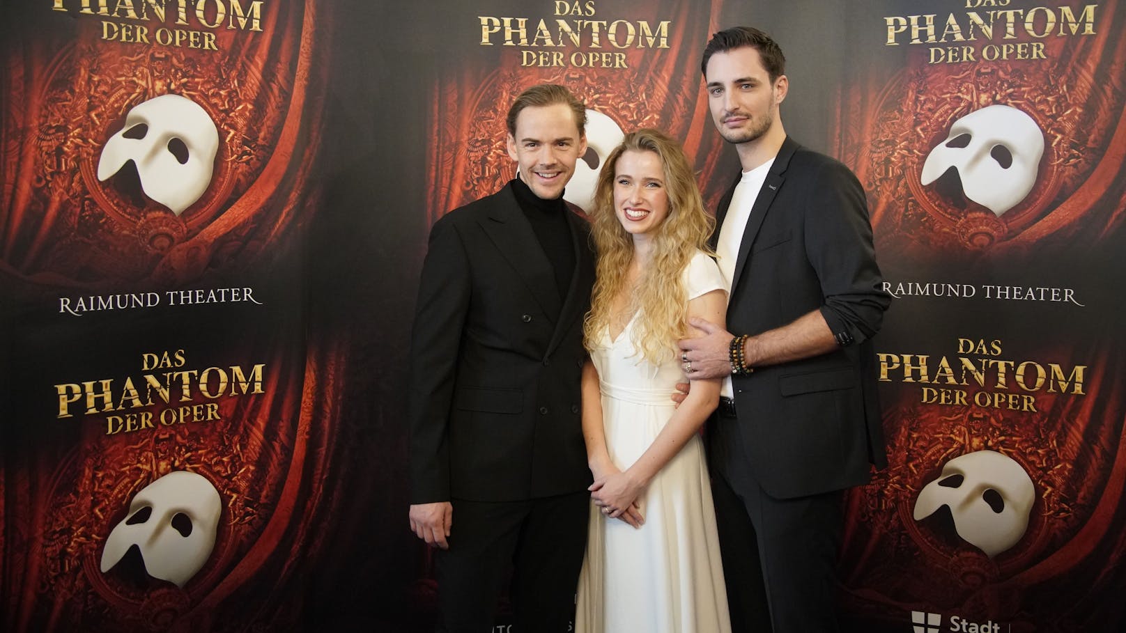 Anton Zetterholm (Das Phantom), Lisanne Clémence Veeneman (Christine Daaé) und Roy Goldman (Raoul).