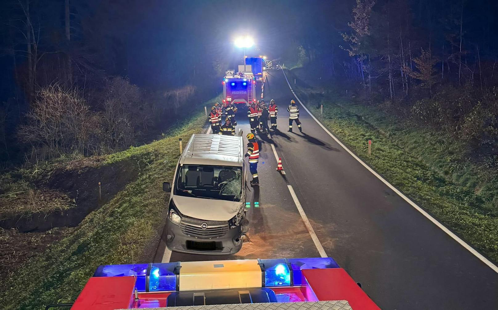 In Ilztal kam es am Montagabend zu einer einer Kollision zweier Kleintransporter. Beide Fahrzeuglenker waren alkoholisiert und wurden verletzt.