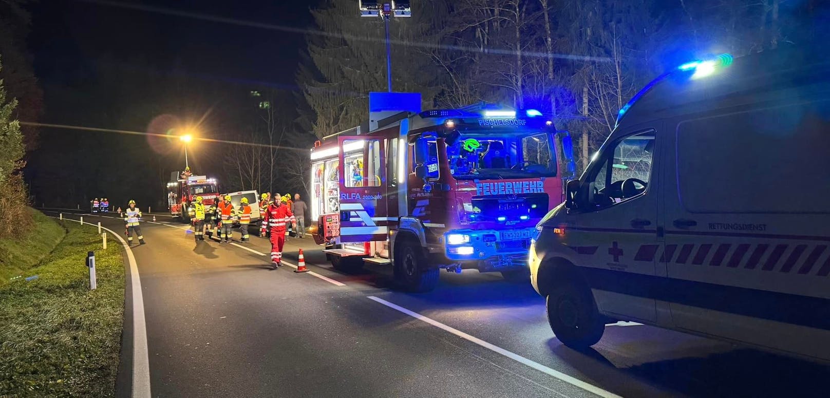 In Ilztal kam es am Montagabend zu einer einer Kollision zweier Kleintransporter. Beide Fahrzeuglenker waren alkoholisiert und wurden verletzt.