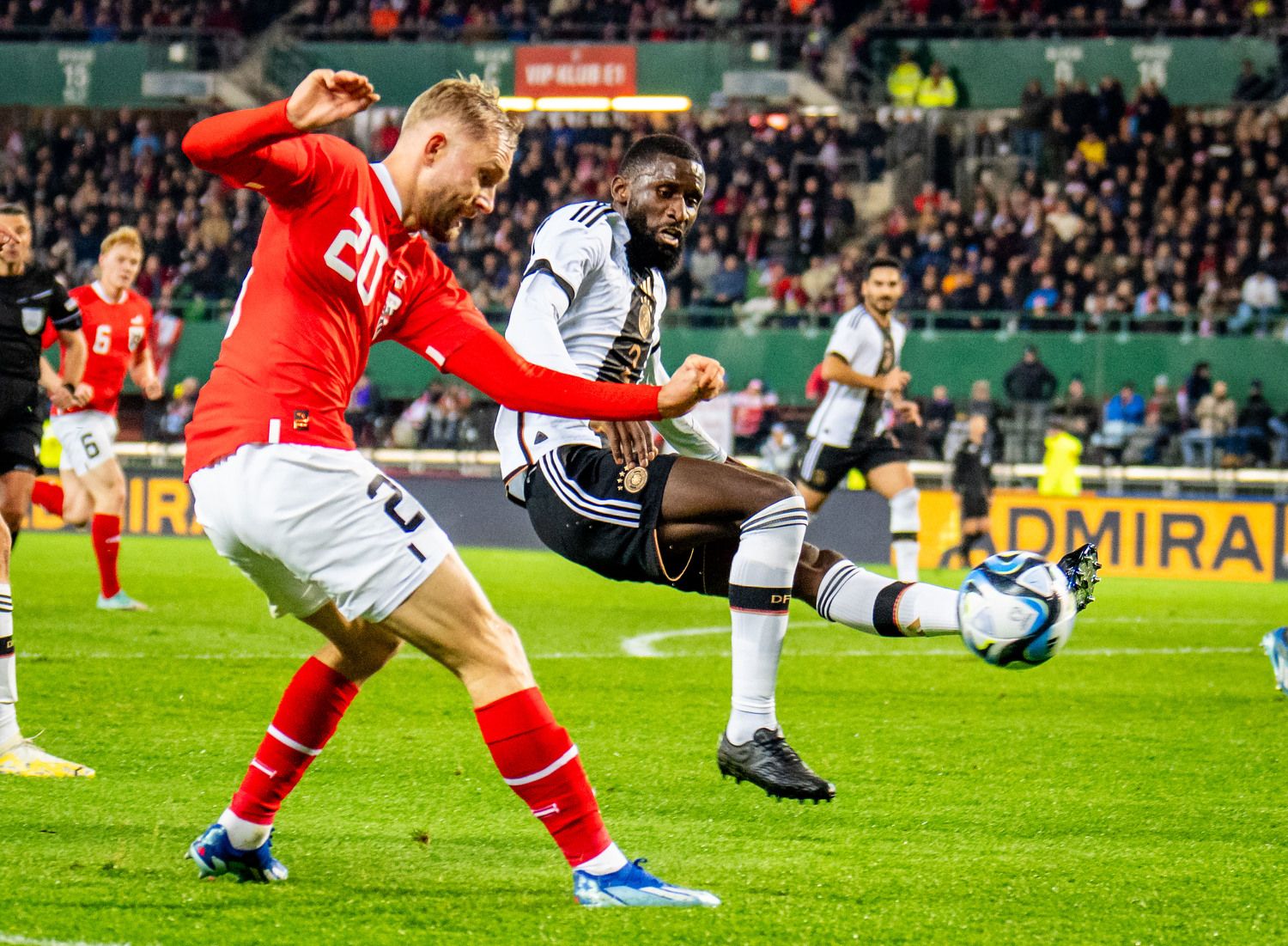 Österreich schickt Deutschland in die Krise.