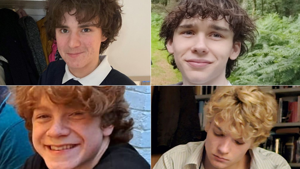 Die Polizei von Nordwales teilte mit, die vier seien in der Gegend um Harlech und Porthmadog in Gwynedd verschwunden.