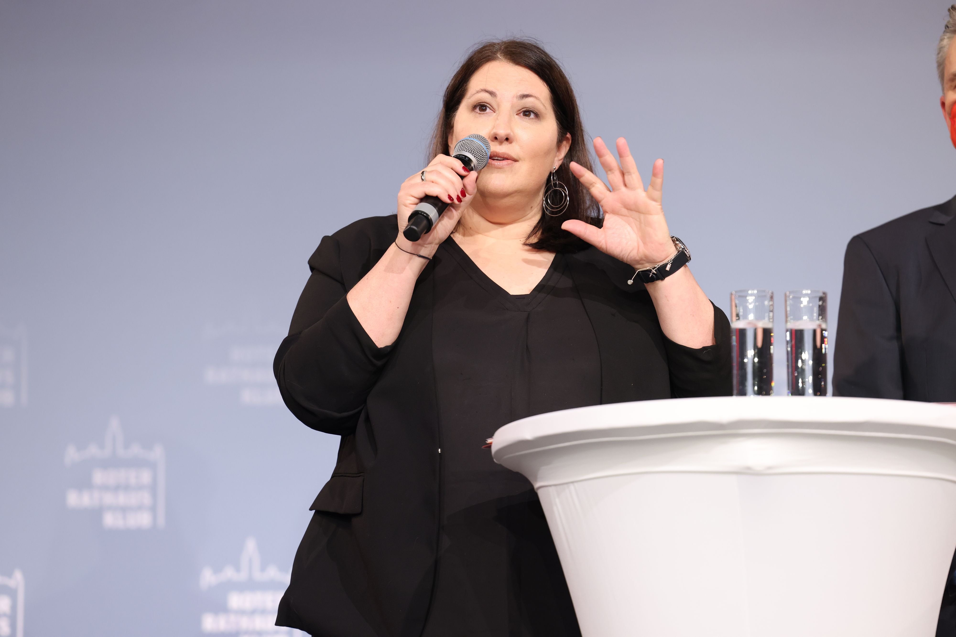 Vizebürgermeisterin Kathrin Gaál (SP) stockt die Wohnbeihilfe um 90 Millionen Euro auf.