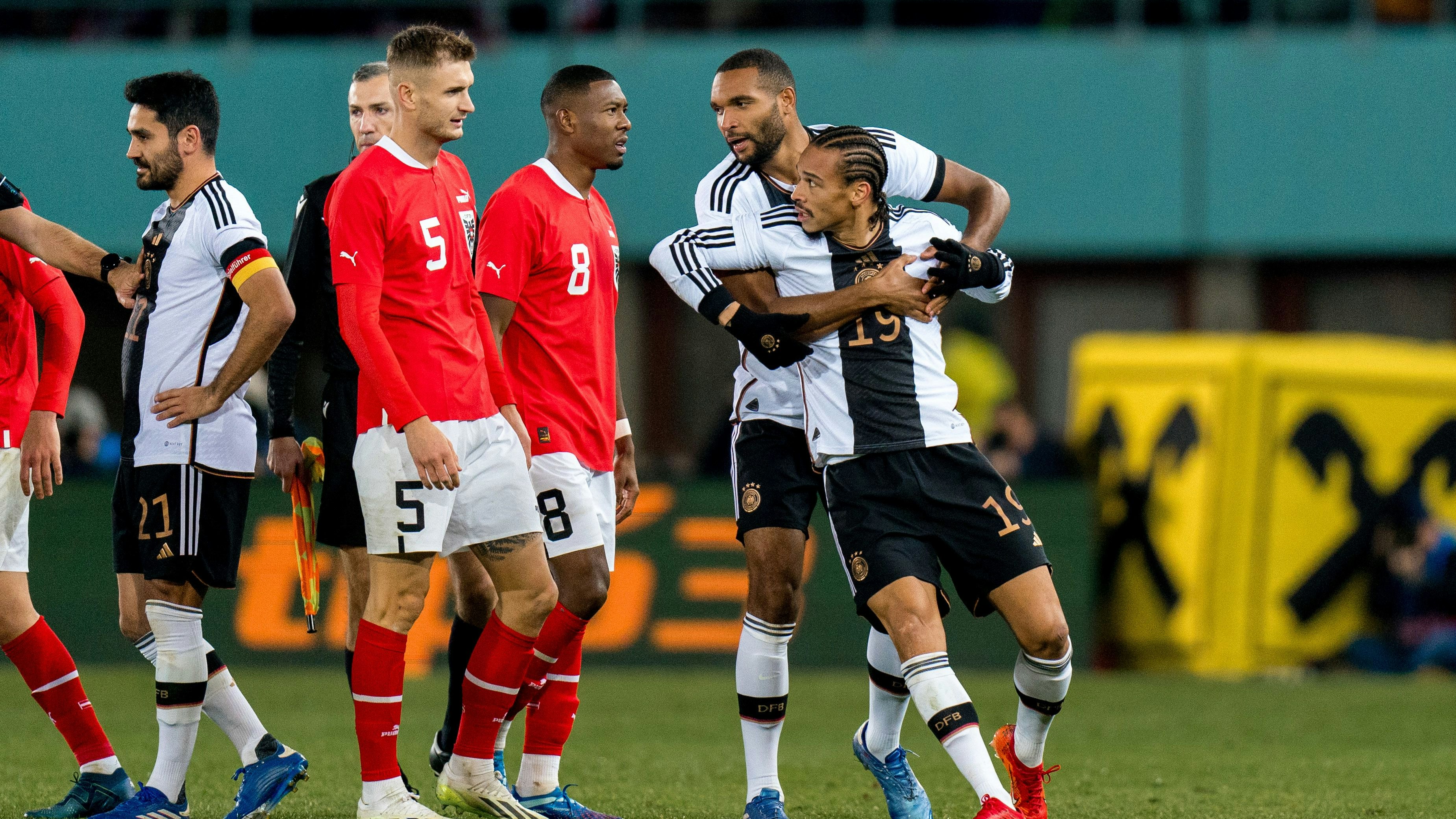 Leroy Sane verlor in der 49. Minute die Nerven.