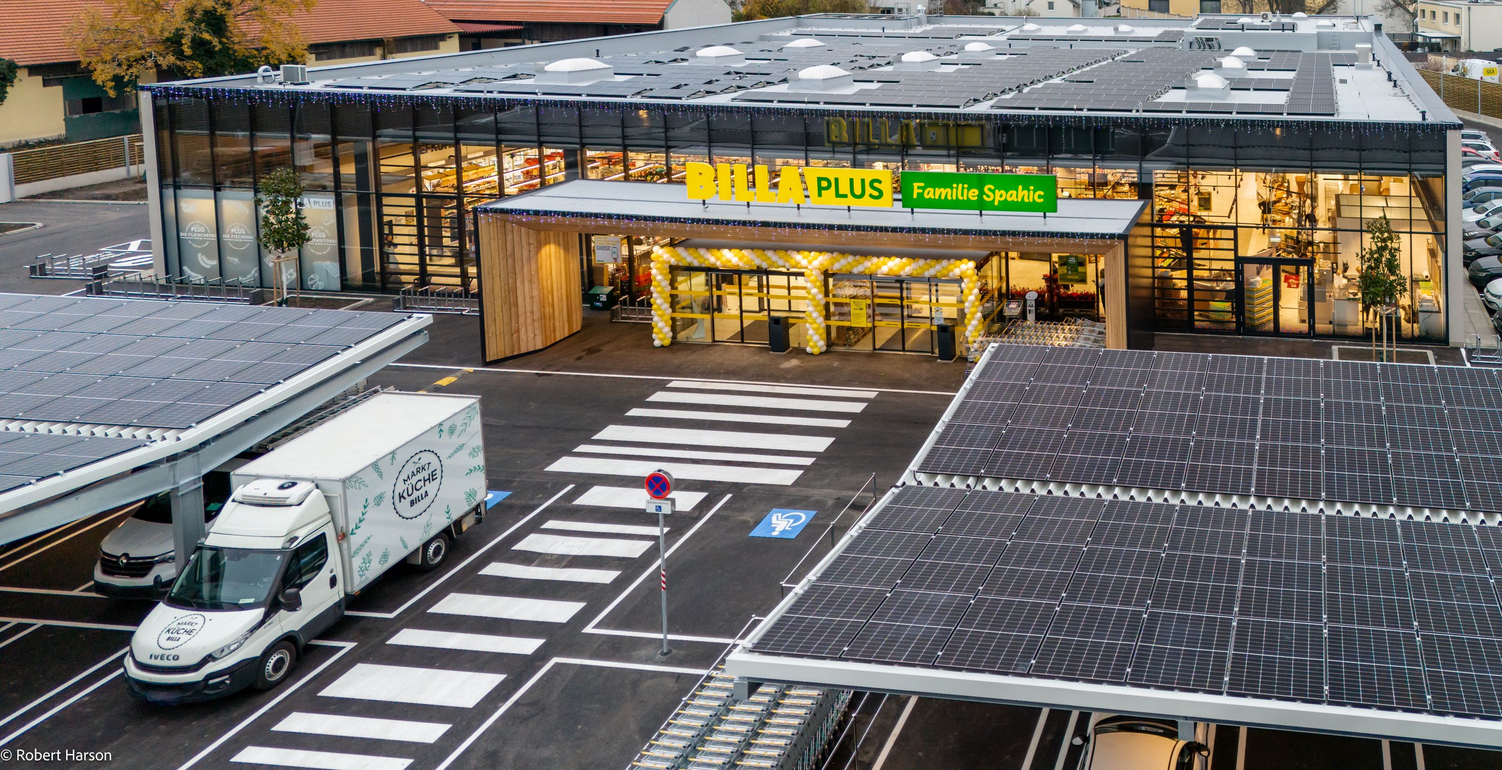 Erster Billa Plus Kaufmann