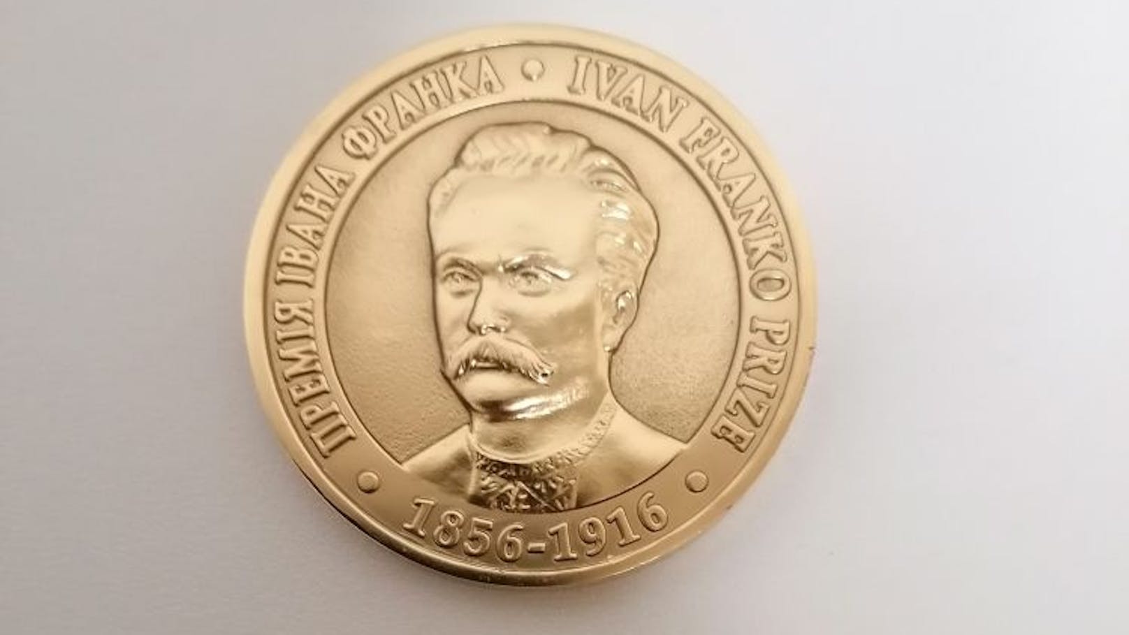 Die Wiener Polizei sucht nach den Eigentümer dieser mutmaßlich von Einbrechern gestohlenen Münzen und Medaillen. (23.11.2023)