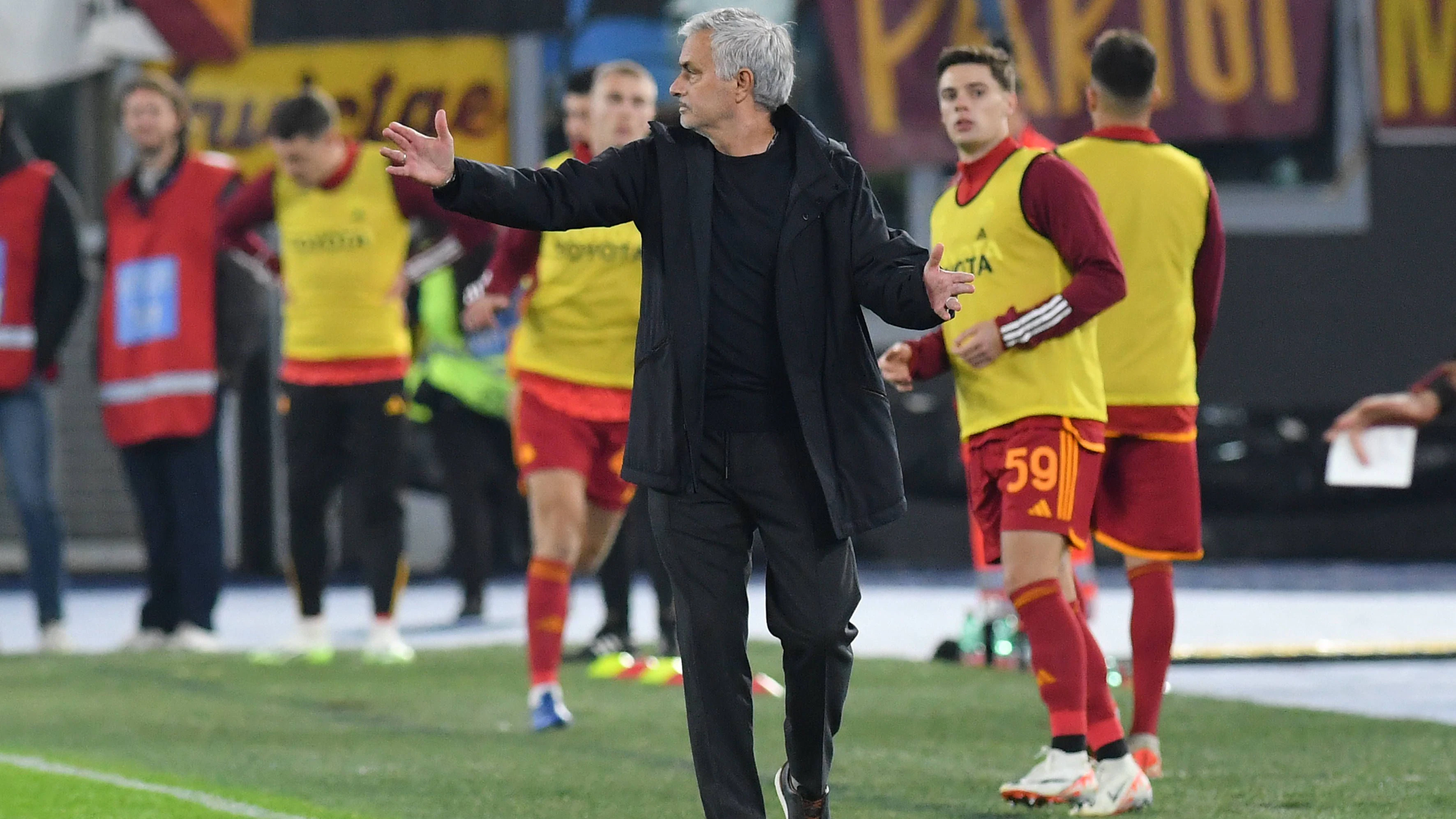 Steht Jose Mourinho bald in Saudi Arabien an der Seitenlinie?