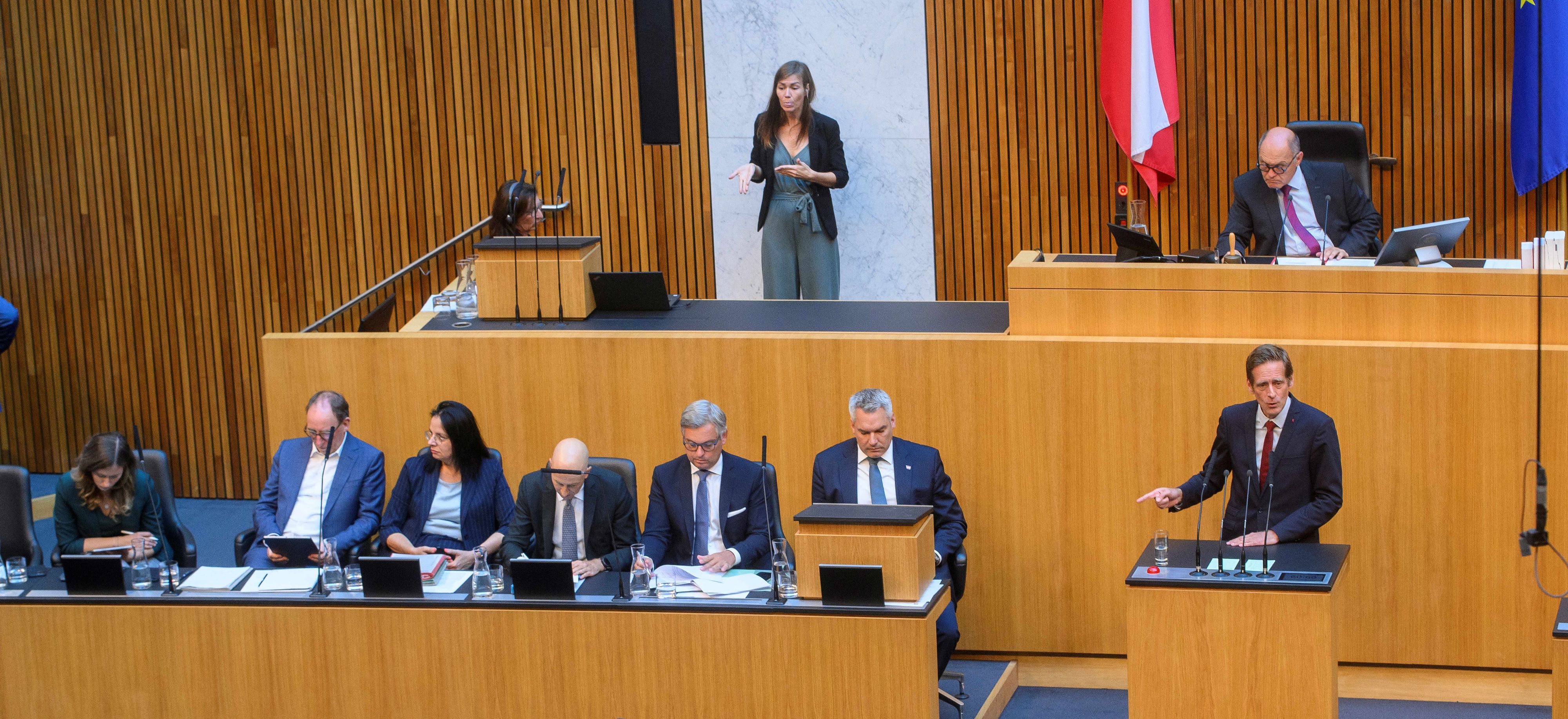 Erste Minister brechen mit dem Nationalratspräsidenten. 