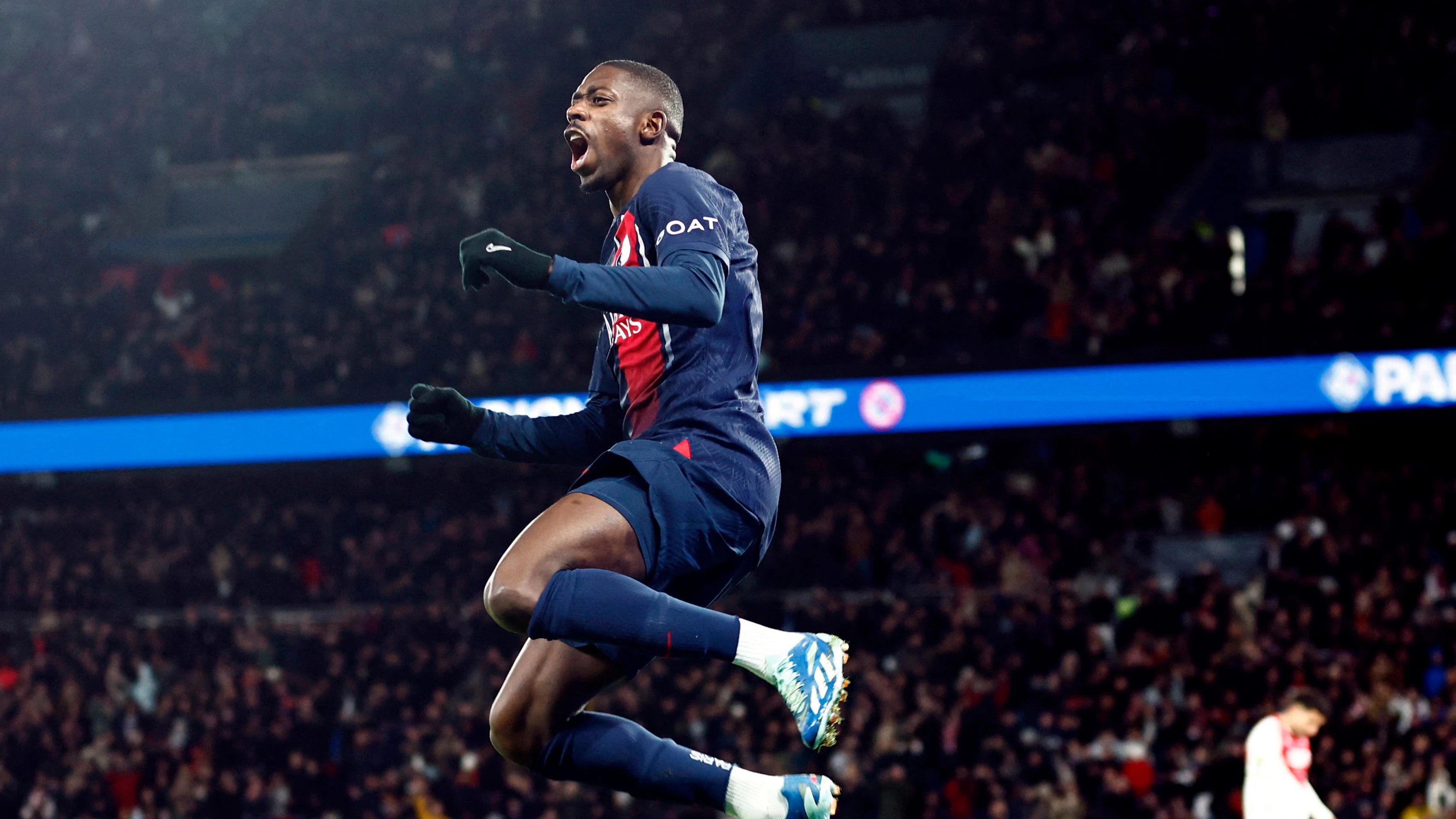 Paris St.-Germain feiert einen spektakulären 4:2-Sieg gegen Adi Hütters Monaco. 