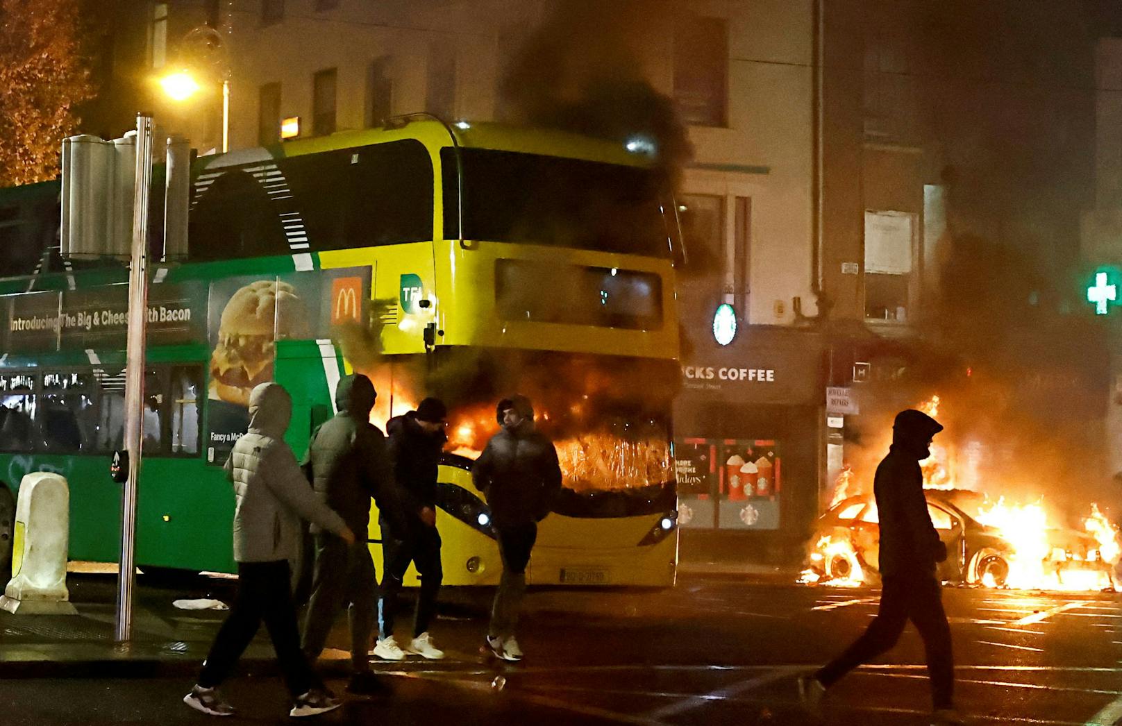 In Dublin kam es zu schweren Ausschreitungen. 