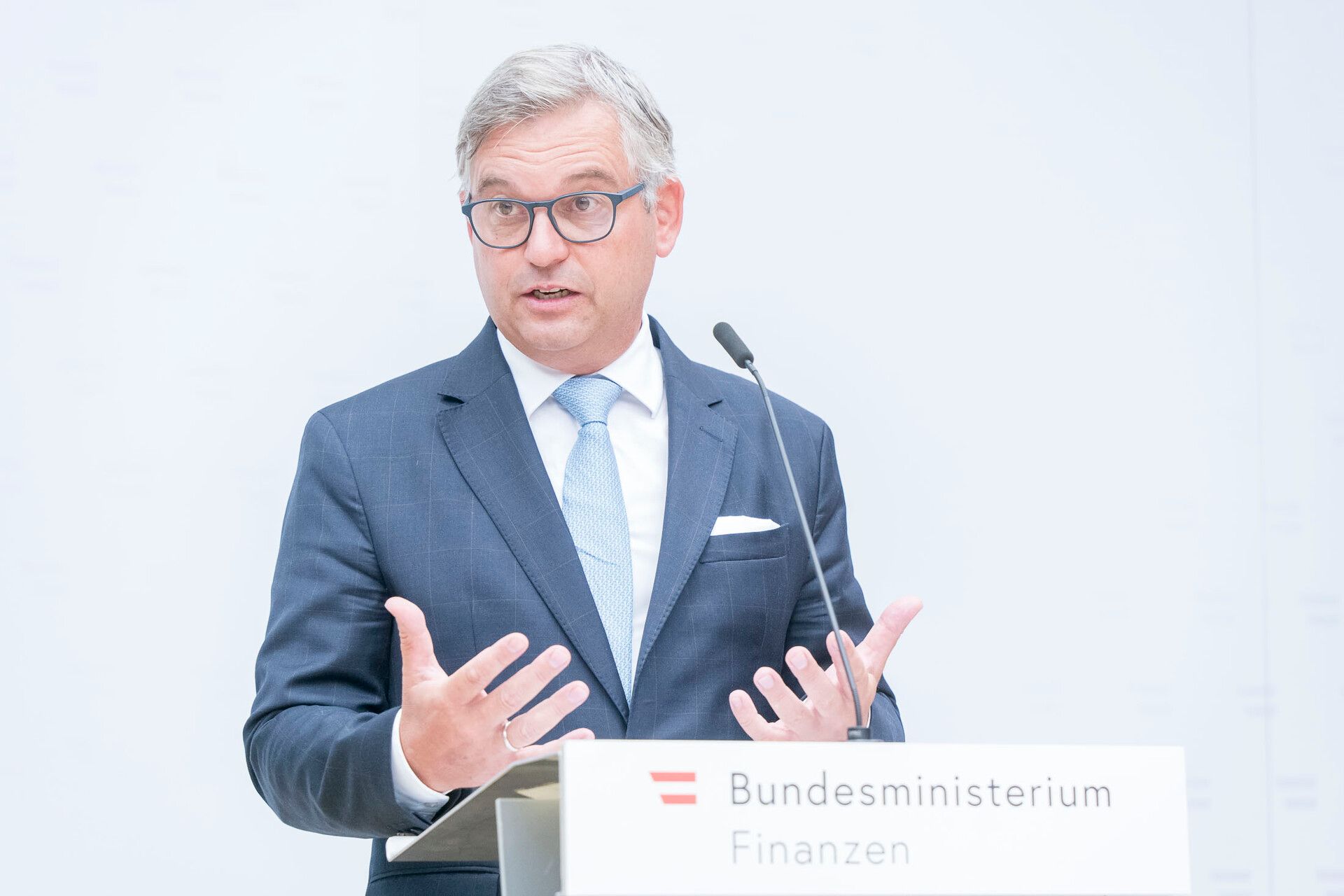 ÖVP-Minister Magnus Brunner äußert sich zur Tonband-Affäre rund um Nationalratspräsident Wolfgang Sobotka.