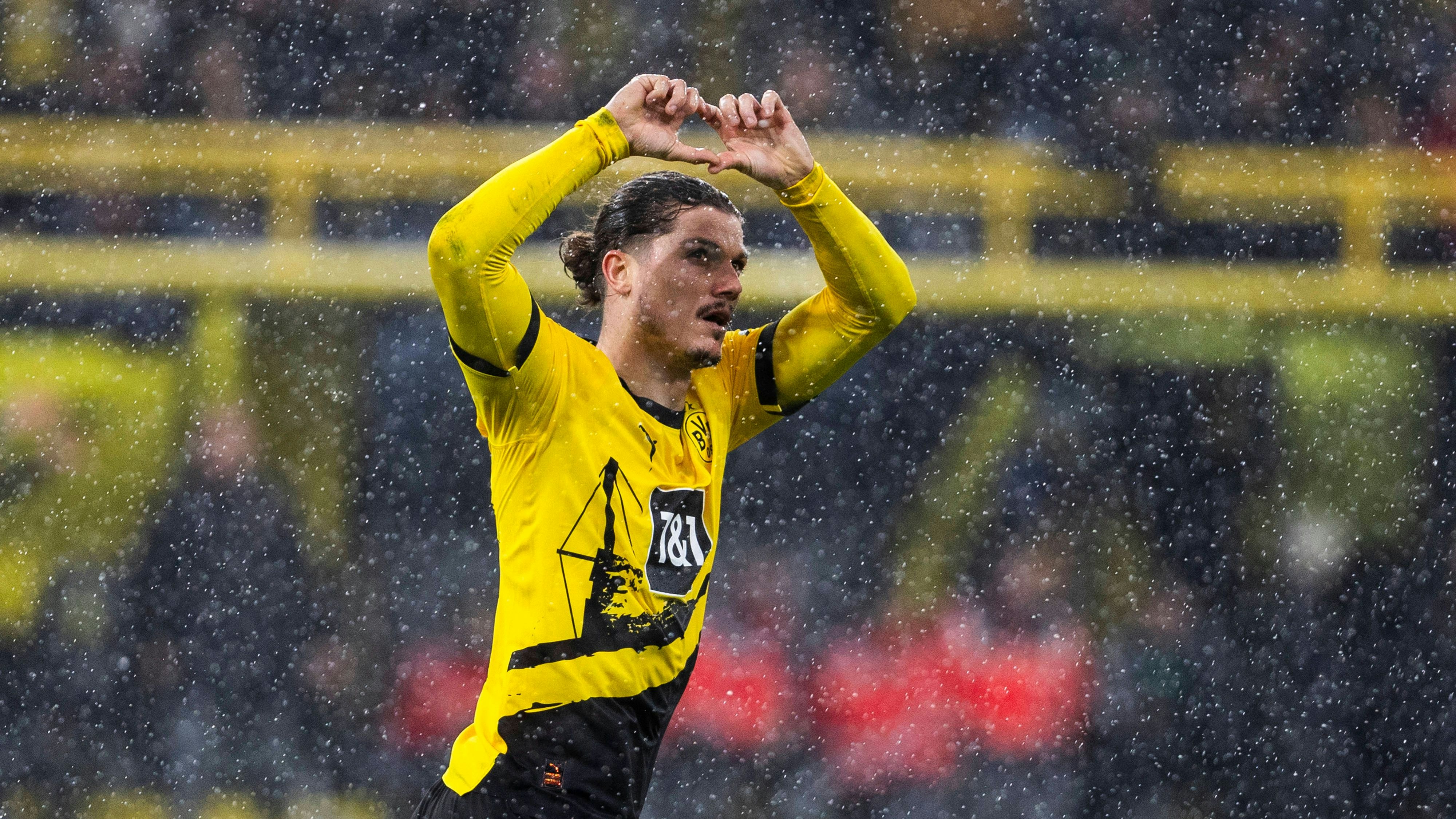 Marcel Sabitzer trifft für Borussia Dortmund. 