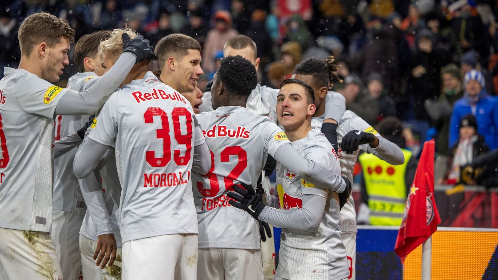 Salzburg rettet 3:2-Sieg im Schlager gegen Hartberg