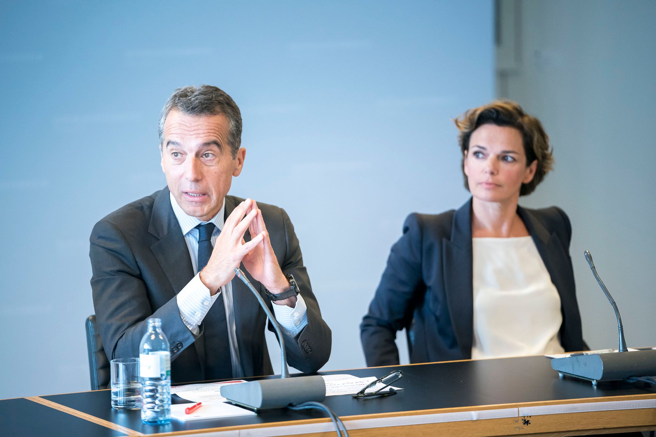 Christian Kern war von Mai 2016 bis Dezember 2017 Bundeskanzler (SPÖ) in Österreich.