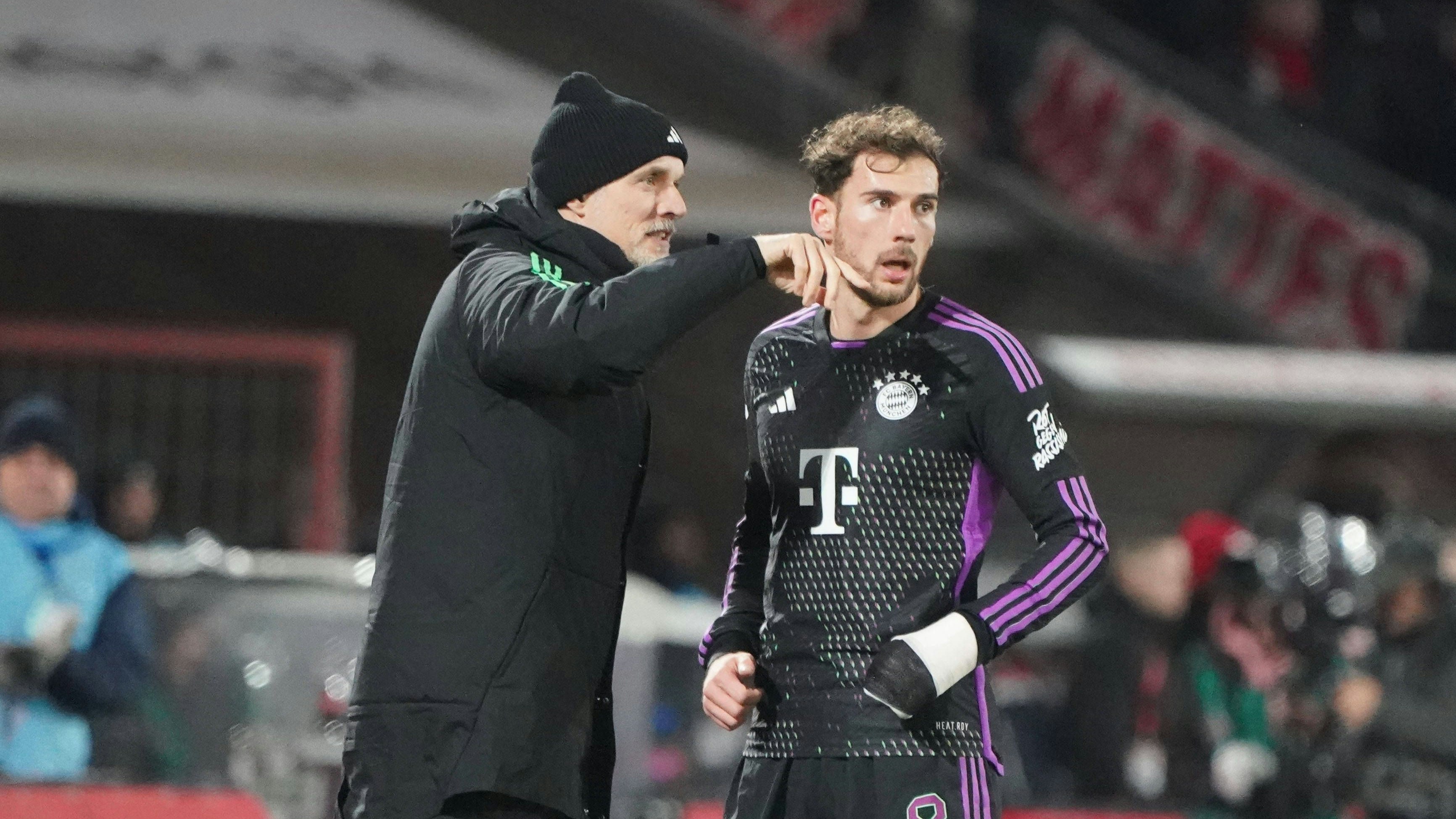 Bayern-Trainer Thomas Tuchel mit Leon Goretzka