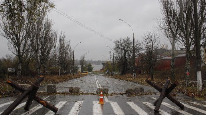 Cherson steht unter russischem Dauerbeschuss von der gegenüberliegenden Flussseite des Dnipro.