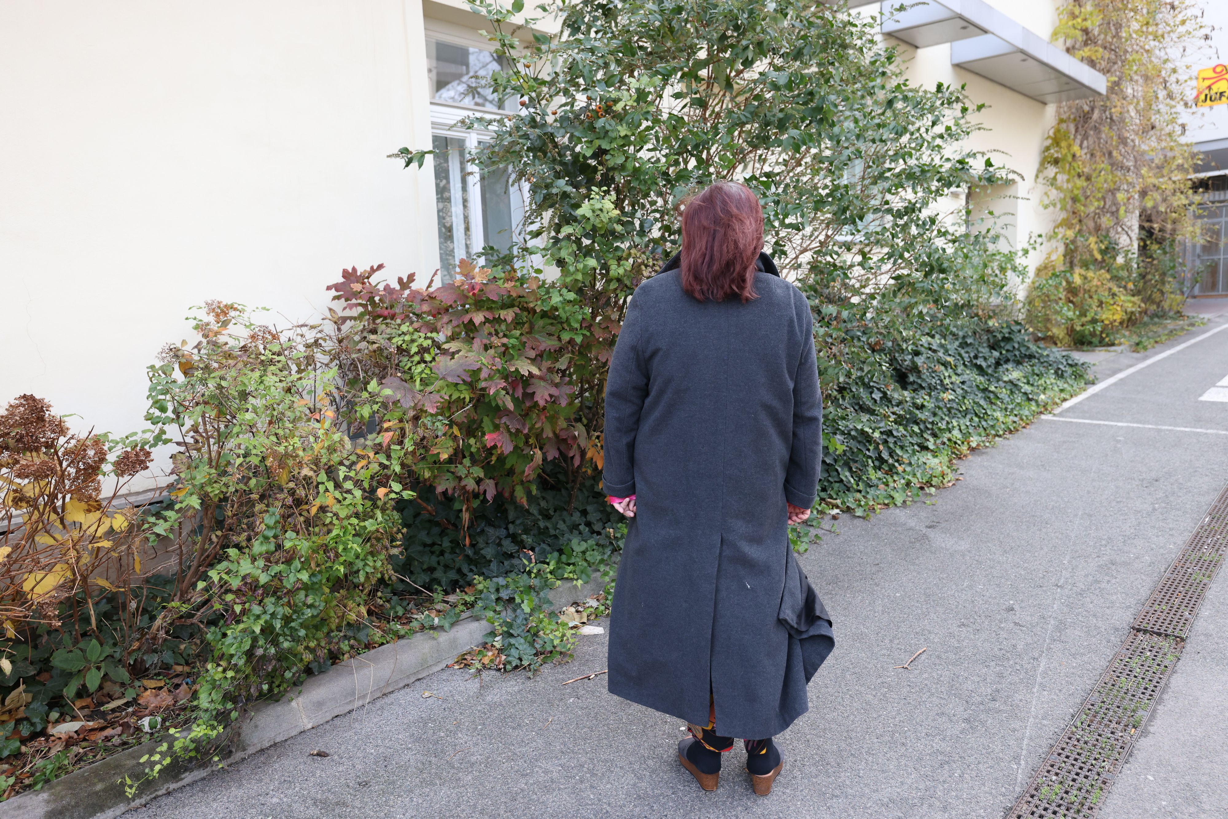 Gerda (58) lebt aufgrund ihrer gesundheitlichen Situation von der Notstandshilfe, muss jeden Cent zwei Mal umdrehen.