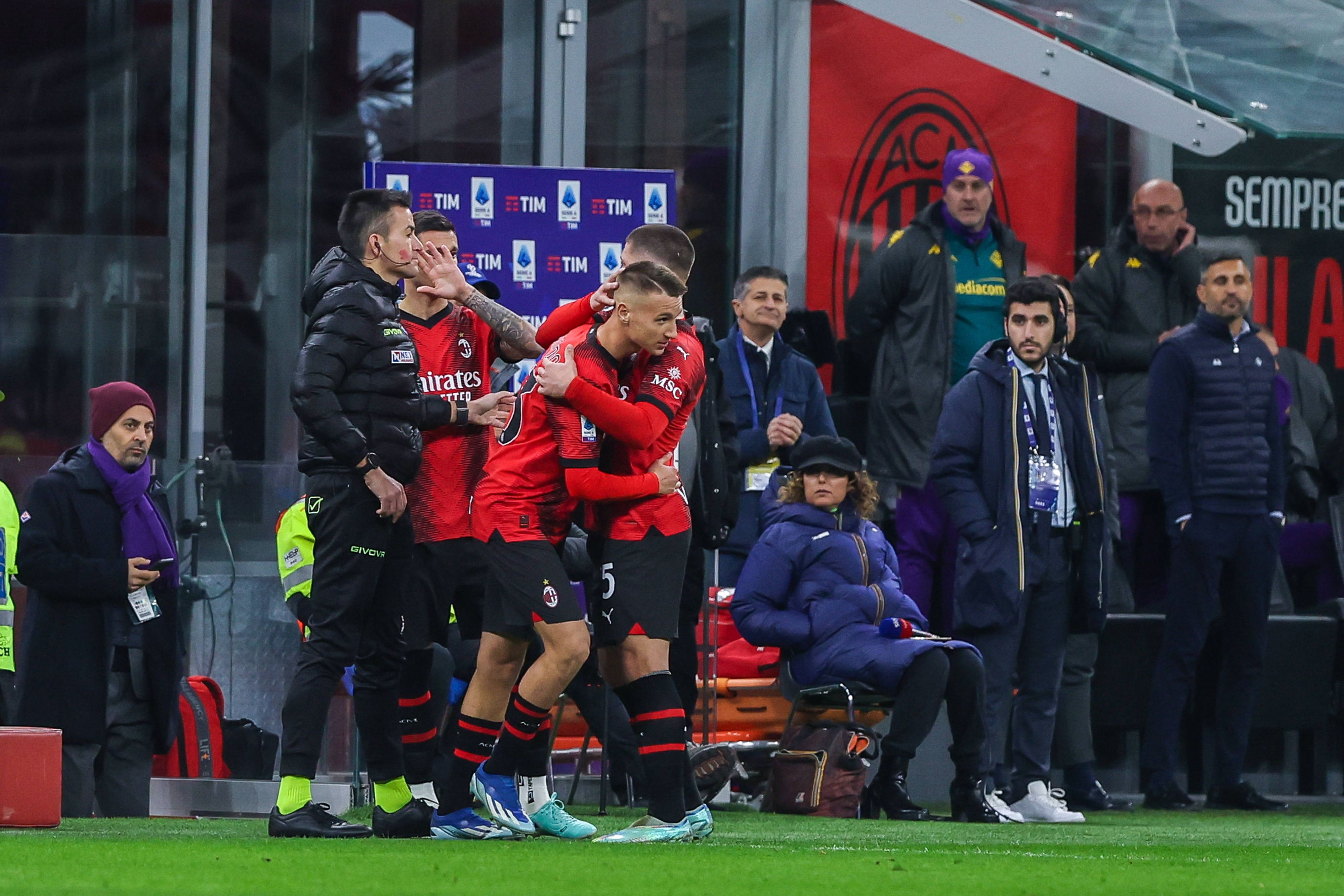 Francesco Camarda wird erstmals in der Serie A eingewechselt.