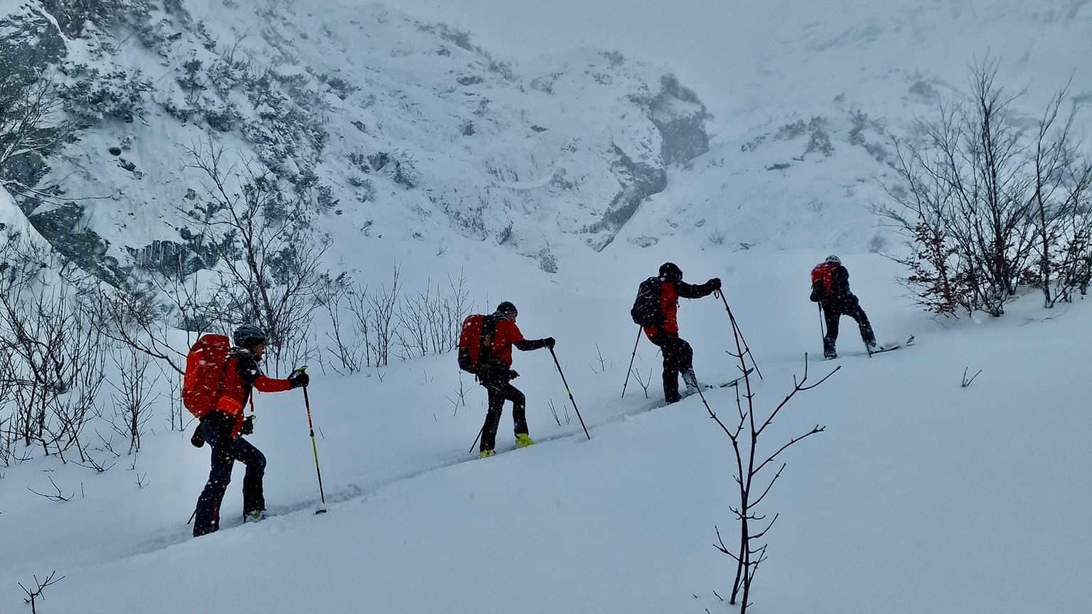 Grazer seit Tagen vermisst: Suche im Schnee geht weiter