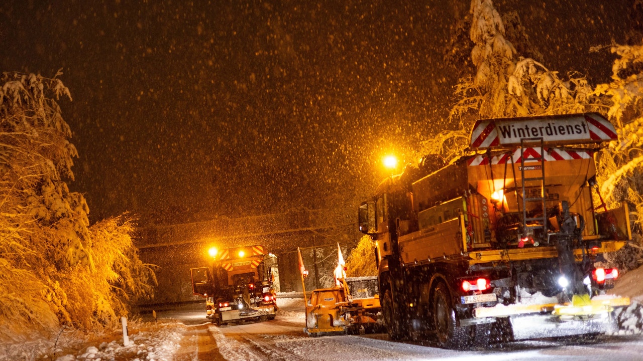 Heute.at - Lebensgefahr – Deutschland versinkt im Schneechaos