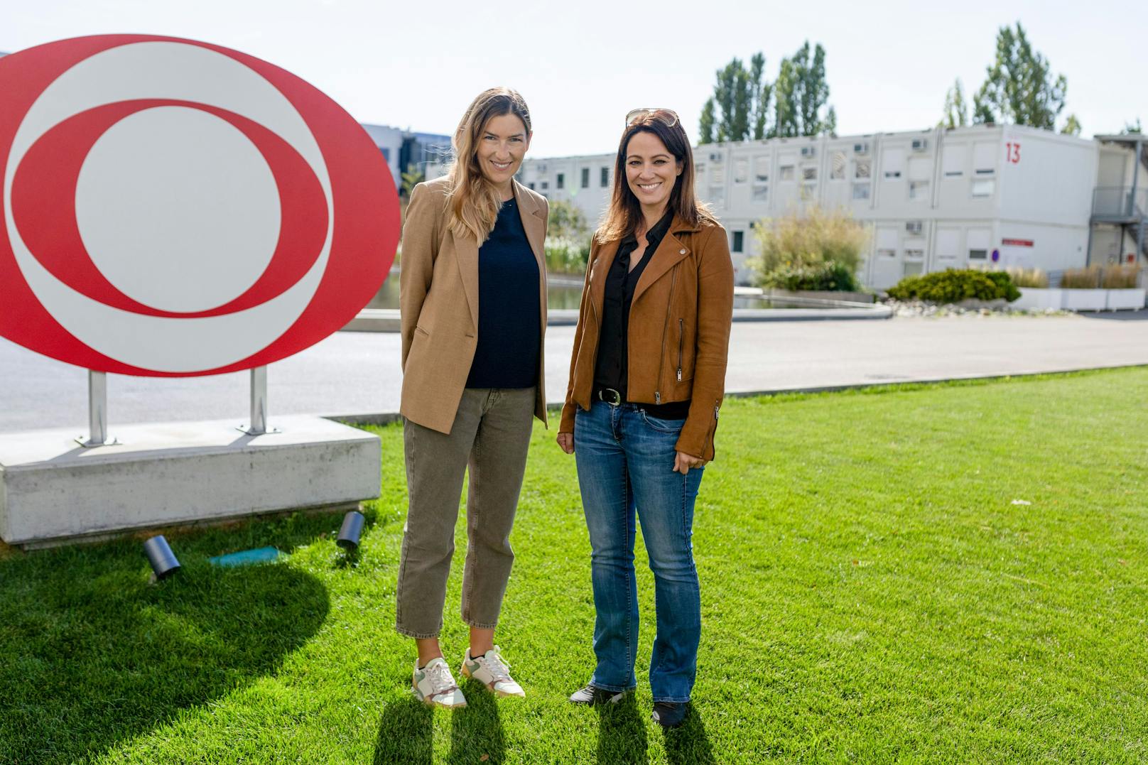 Lisa Gadenstätter mit ORF-England-Korrespondentin Sophie Roupetz. Dort gibt es längst viel mehr unterschiedliche Arbeitszeitmodelle als bei uns.