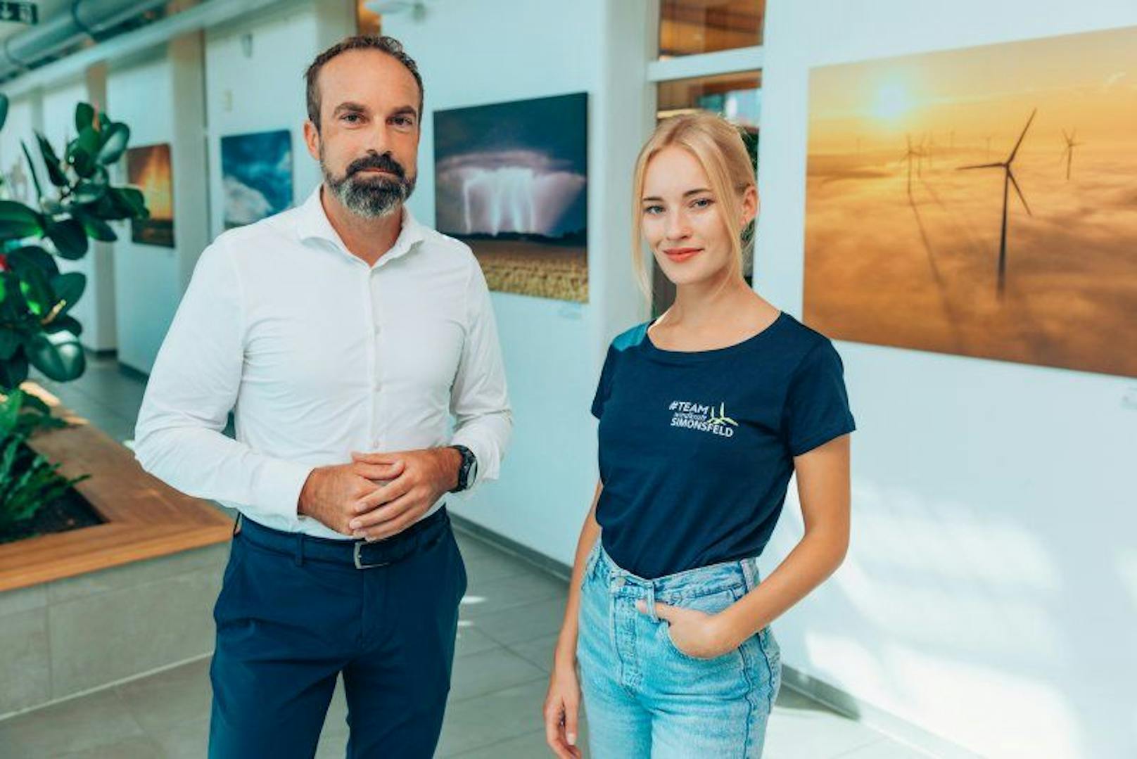 Markus Winter ist Technik-Vorstand der Windkraft Simonsfeld, Valerie Huber gehört jetzt auch zum Team.