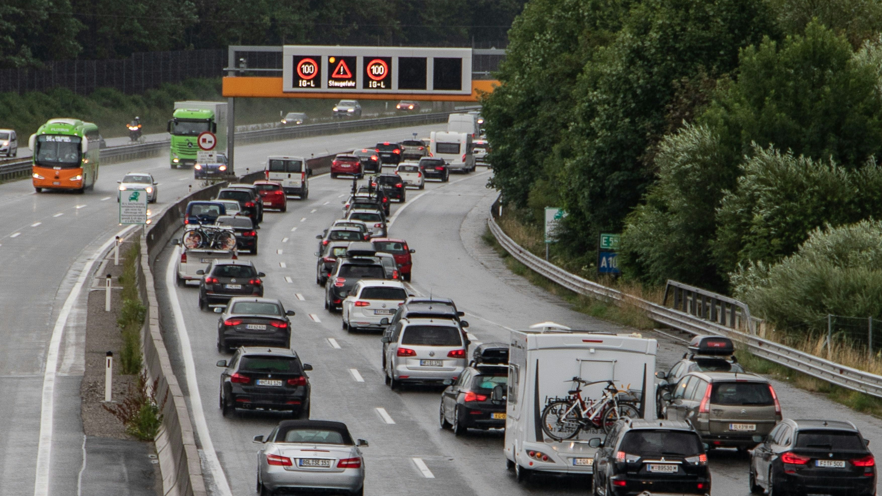 Die Tauernautobahn wird erneut den Hotspot im Staugeschehen darstellen.